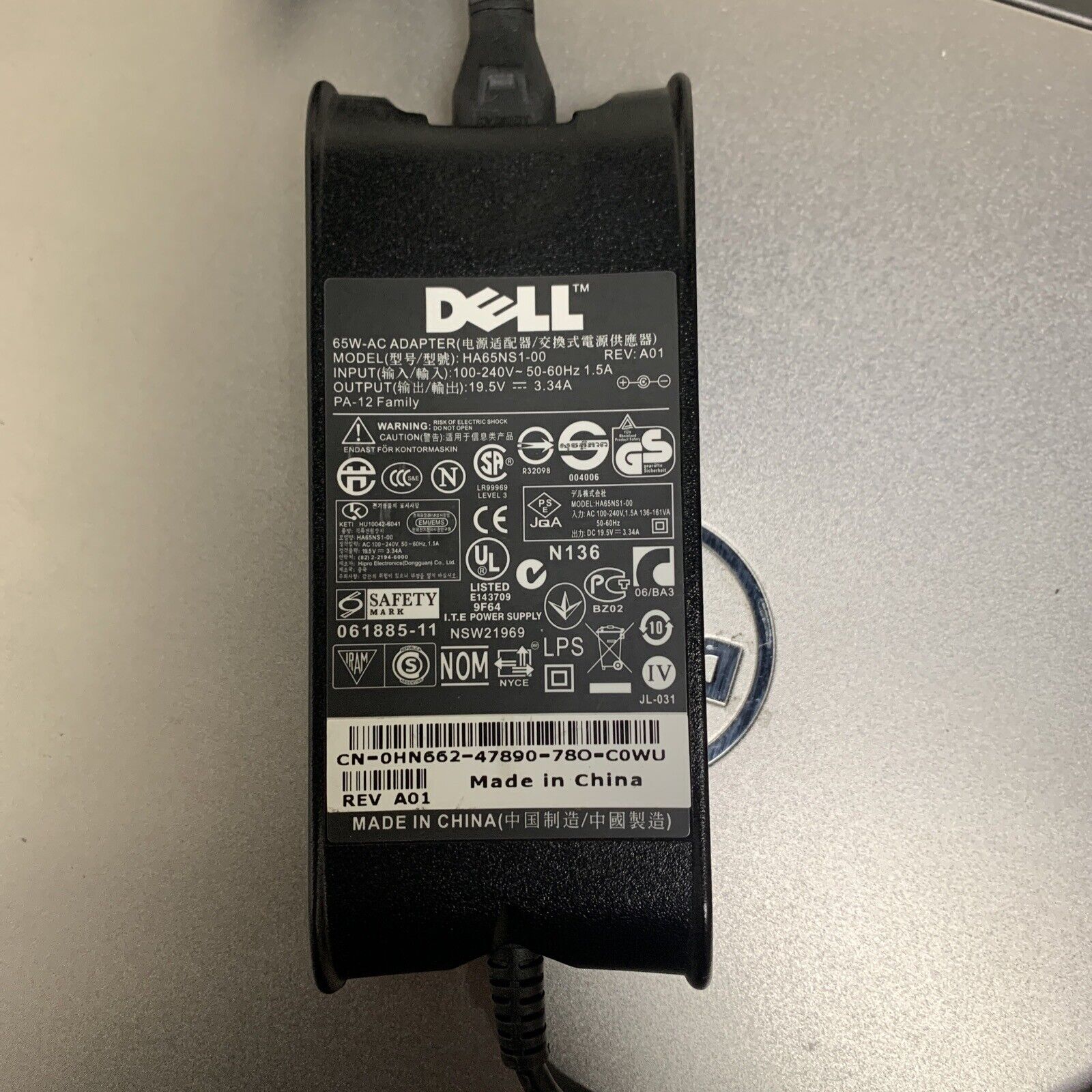 Dell Vostro 3560 15.6” Laptop i3-2370M 2.40 GHz 4GB 500GB SSD HDD Win10 W/ Cord