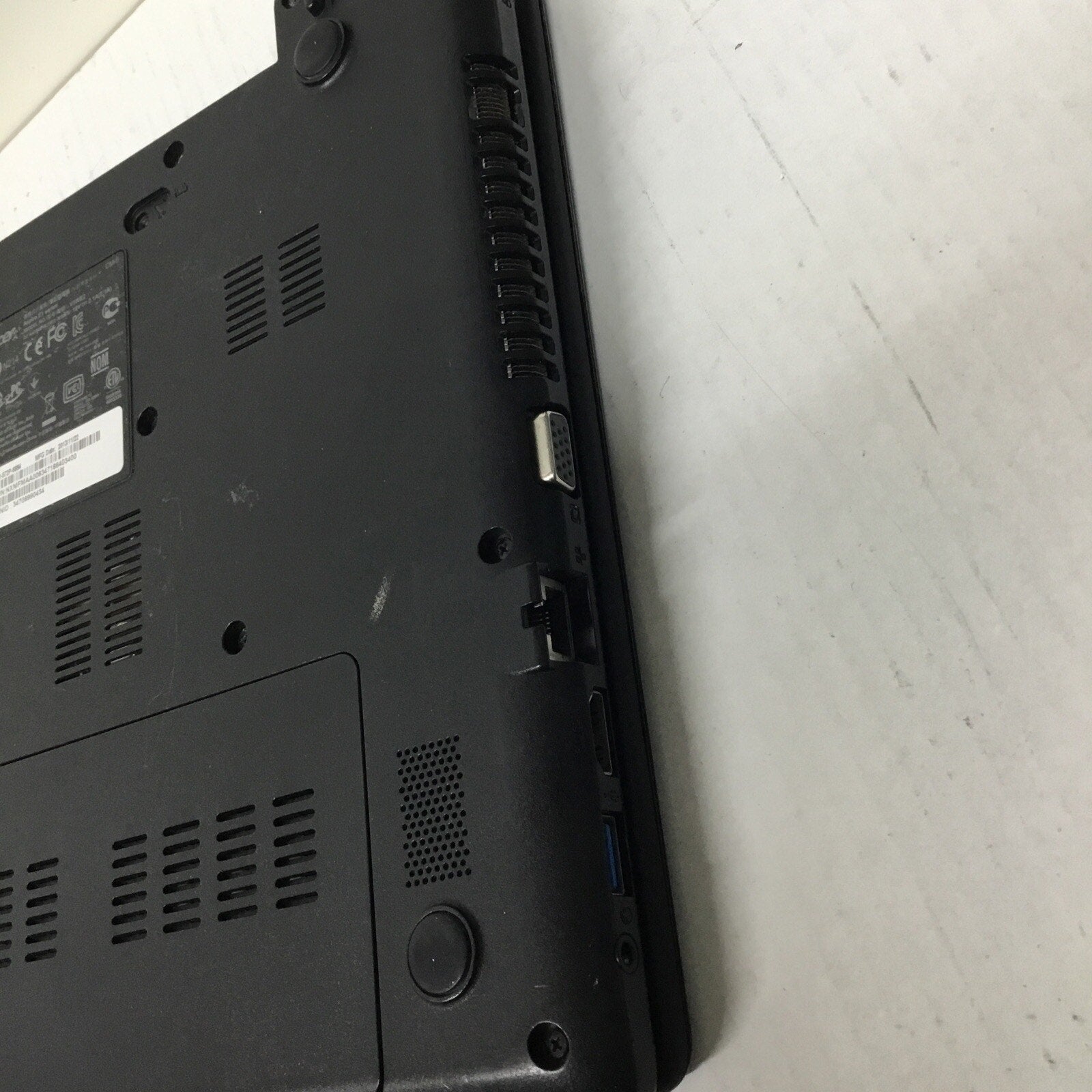 Acer Aspire E1 Series E1-572P-6884 V5WE2 For Parts READ DESC