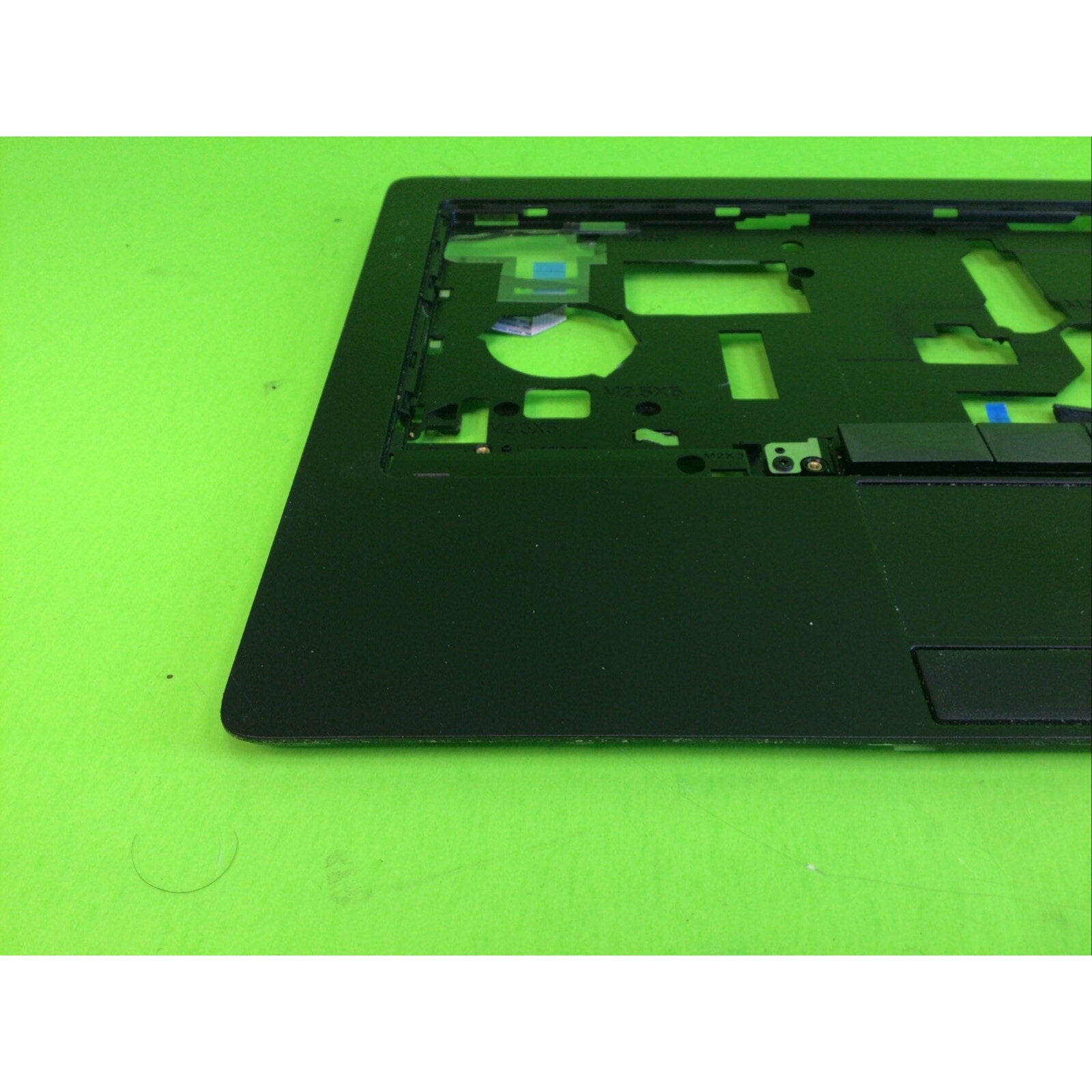 Dell Latitude E6320 Palmrest Touchpad Assembly 0P7GPY P7GPY