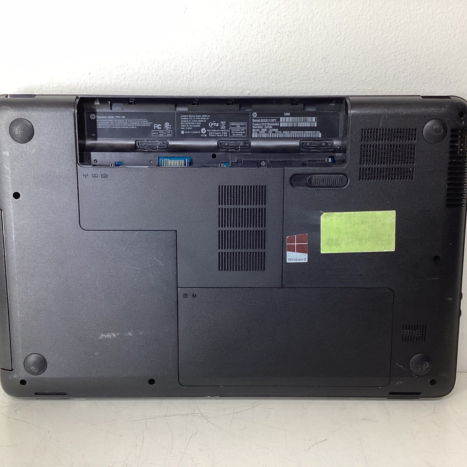 HP 2000-2c29NR 15" Notebook PC 4GB RAM 240GB HDD - For Parts (Missing Parts)
