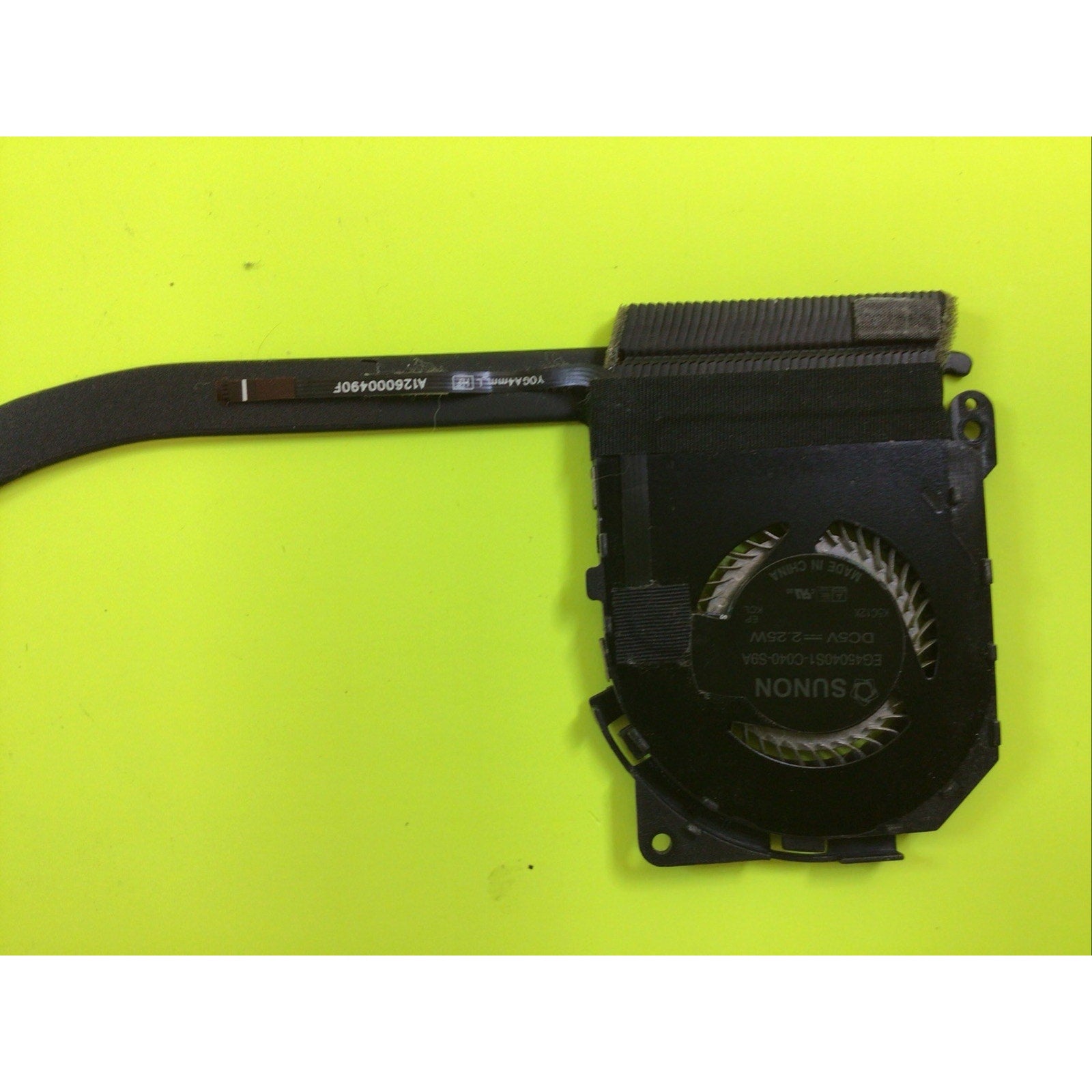 Lenovo Yoga 900-13ISK 80MK CPU Heat Sink and Fan Assembly AT0YV001SS0
