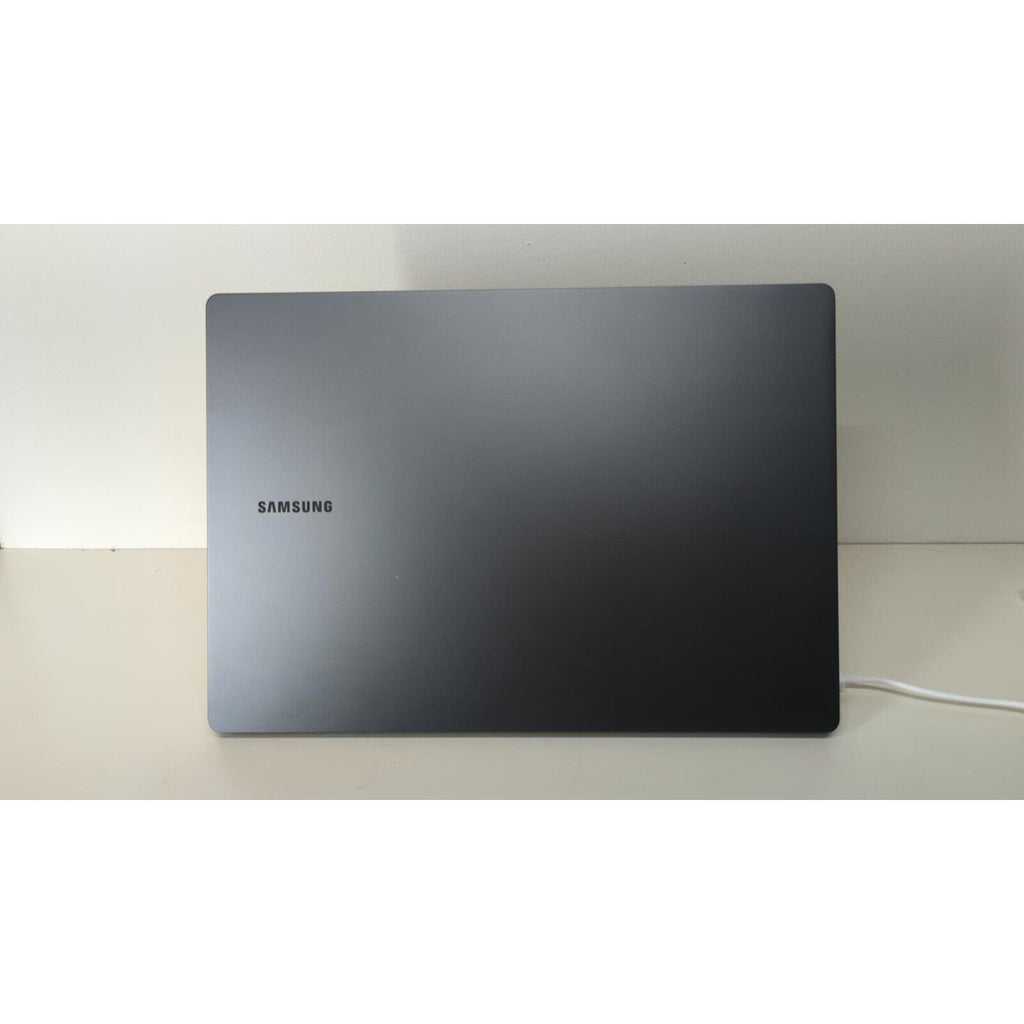 SAMSUNG Galaxy Book3 Pro 16" Laptop i7-1360P 16GB RAM 1TB SSD 3K AMOLED 2023