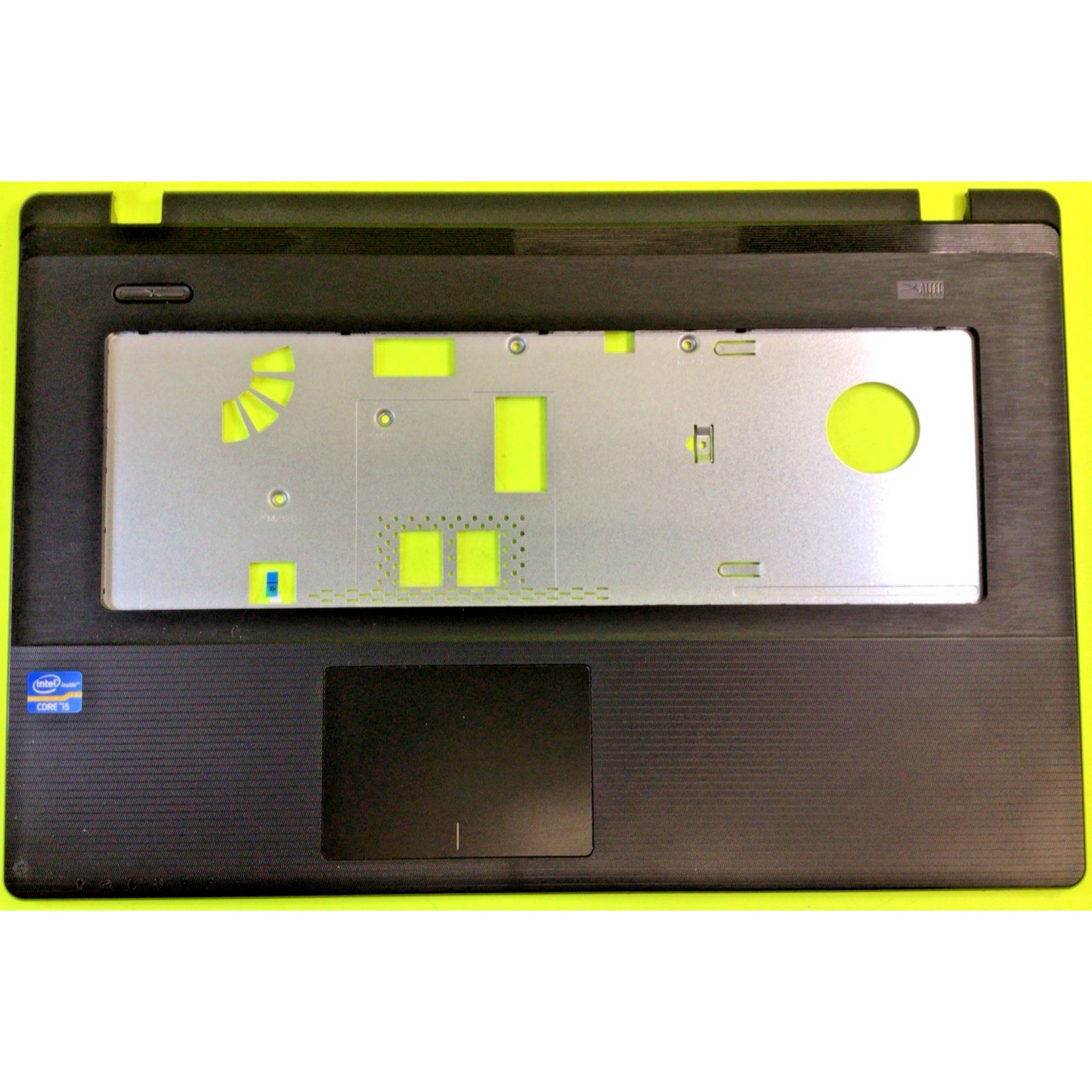 ASUS X75A Series Palmrest Touch Pad Assembly