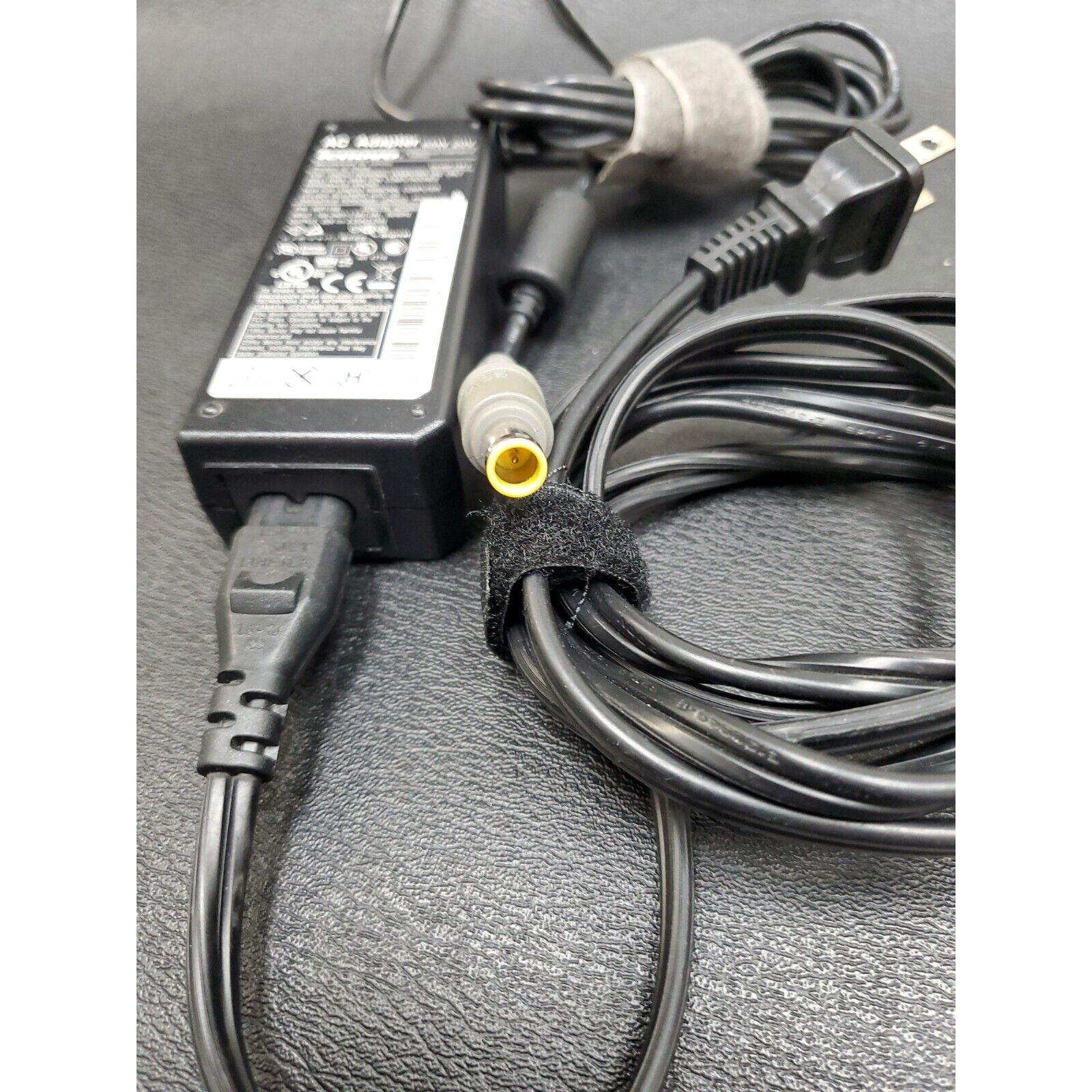 Lenovo AC Adapter 92P1156 42T5282 65W 20V
