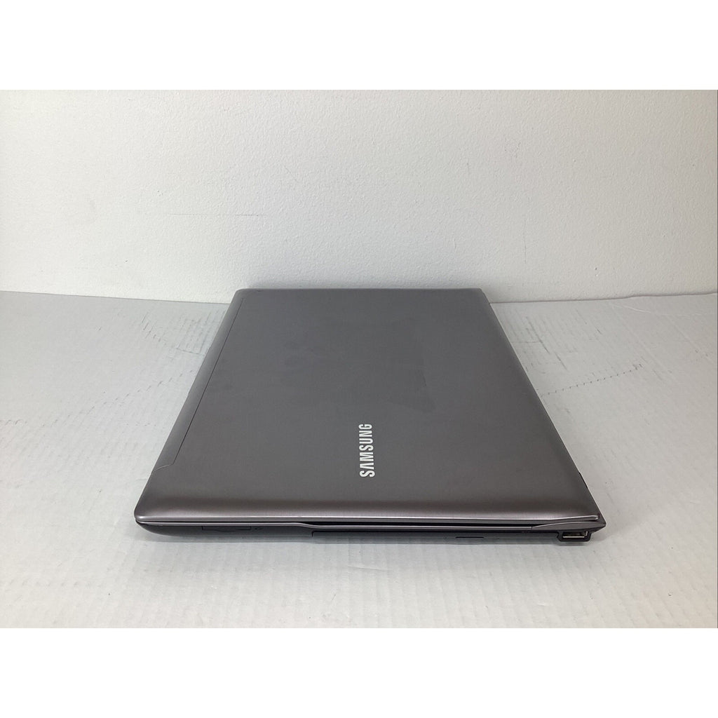 Samsung QX411 14" NP-QX411L-W01UB Intel Core i5 6GB RAM 640GB HDD - For Parts