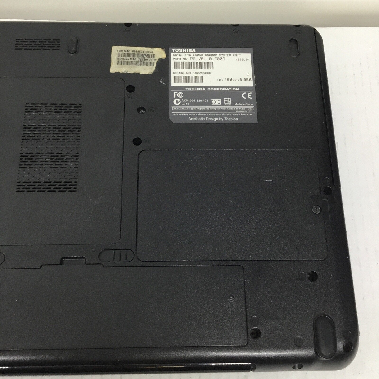 TOSHIBA Satellite L505D-GS6000 AMD Vision 15.6” 4 GB No HDD No Adapter