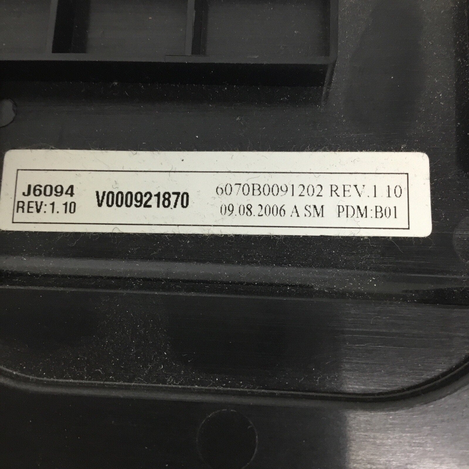 Toshiba Satellite A100 HDD Hard Drive Cover Panel Bezel V000921870 6070B0091202