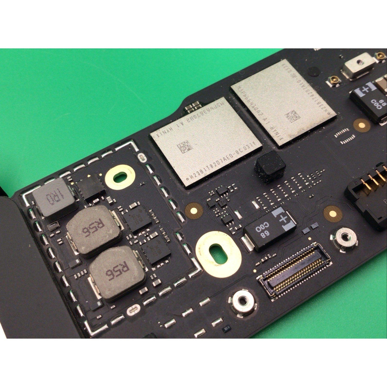 MacBook Air 13" M1 A2337 Logic Board w/Touch ID 8GB RAM 256GB SSD 820-02016-A