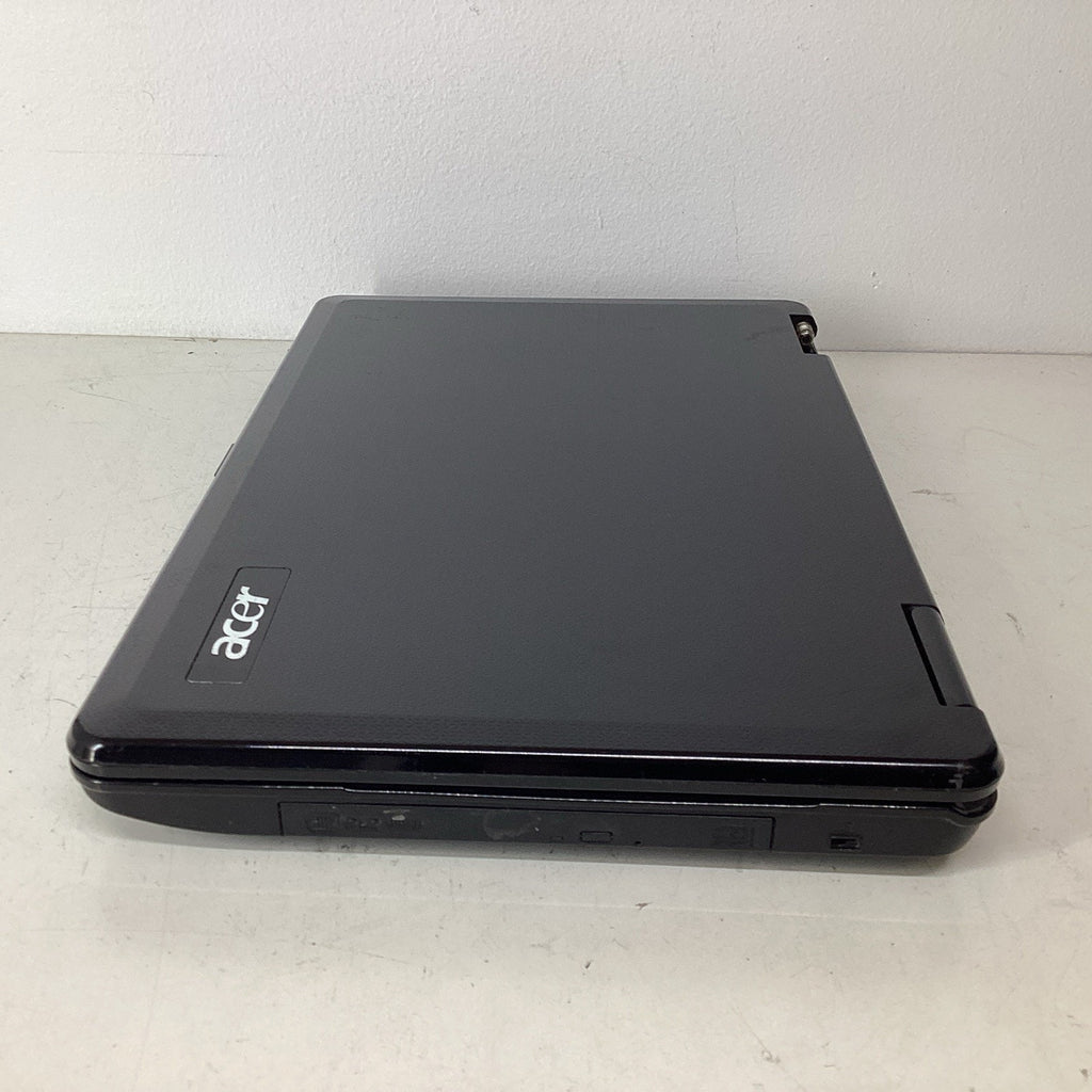 Acer Aspire 15.6" 5517-5671 Laptop AMD Vision 3GB RAM No HDD - For Parts