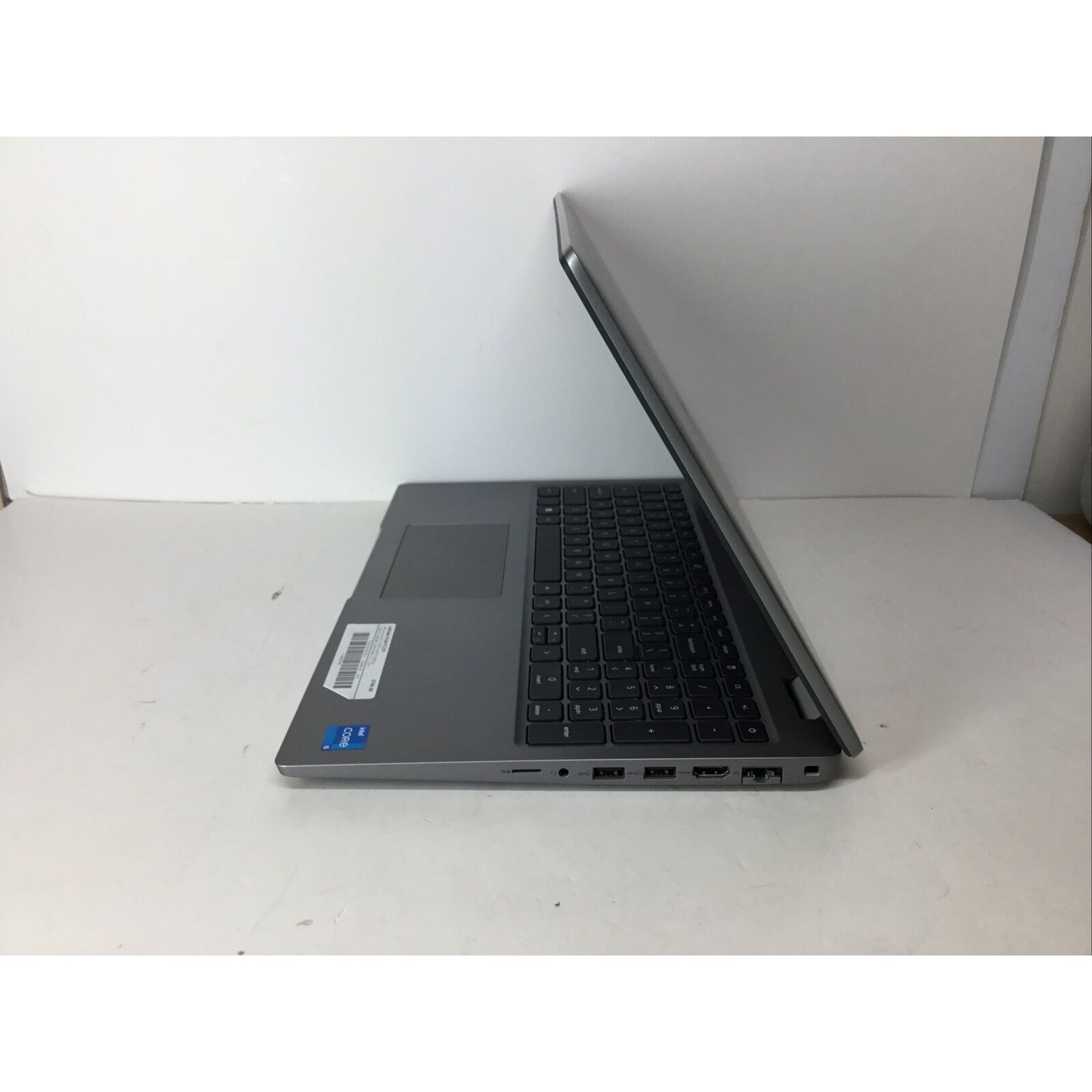 Dell Latitude 5540 - i5-1335U, 16GB RAM, 256GB SSD (P127F001)