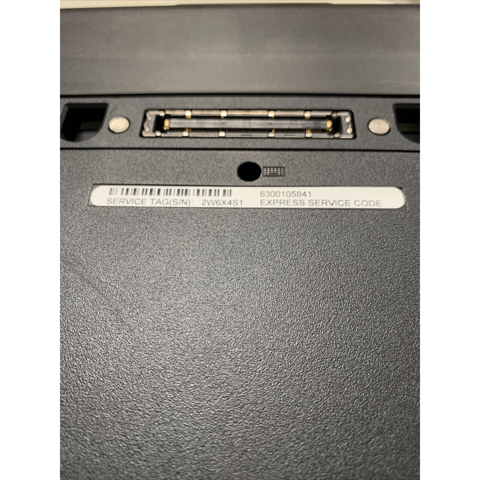 Dell Latitude E5520 i3-2330m 2GB 15.6" - No HDD/No Power Adapter/Missing Key