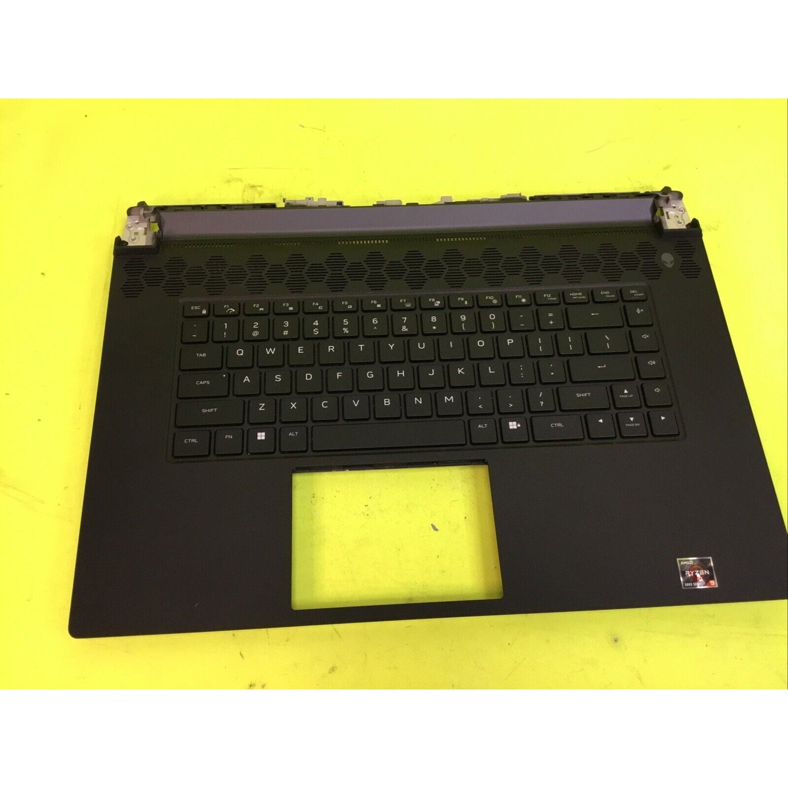 Dell Alienware M17 R5 Laptop Palmrest VNRXH FOR PARTS or REPAIR