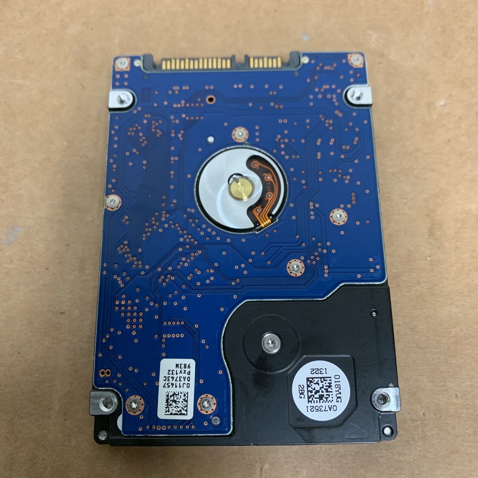 Hitachi 750GB SATA Drive 2.5" 5.4K 0J15343 638820-001 HTS547575A9E384 FW: A A50A