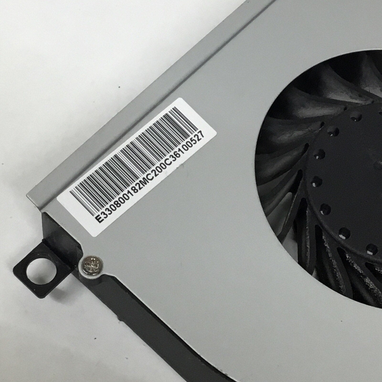 MSI GT780DXR MS-1761 Fan W/ Heatsinks E330800182MC2 E310900332TA9 E310405242Y31