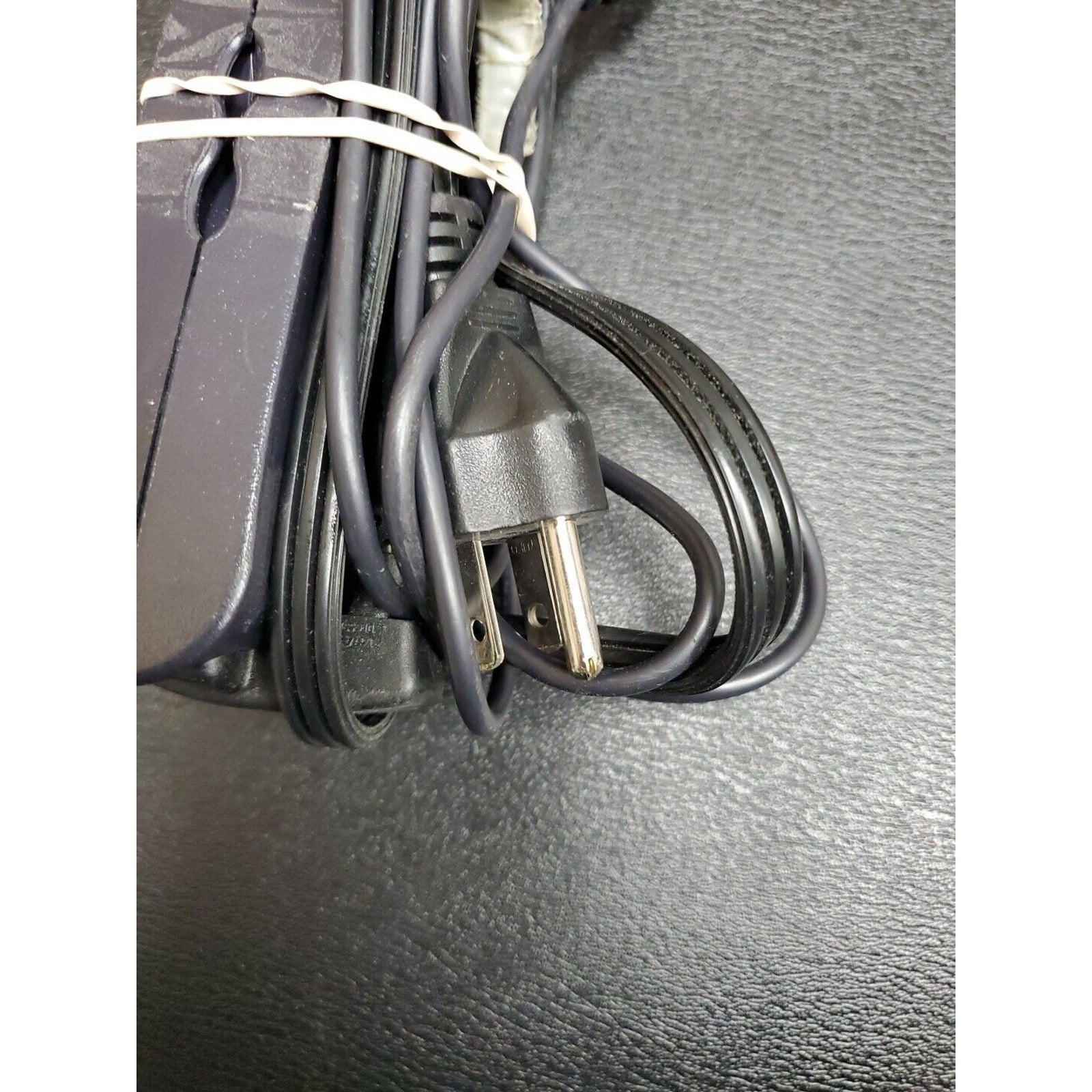 Genuine Dell PA-12 Model: PA-1650-05D 65W AC Adapter 19.5V 3.34A 05U092