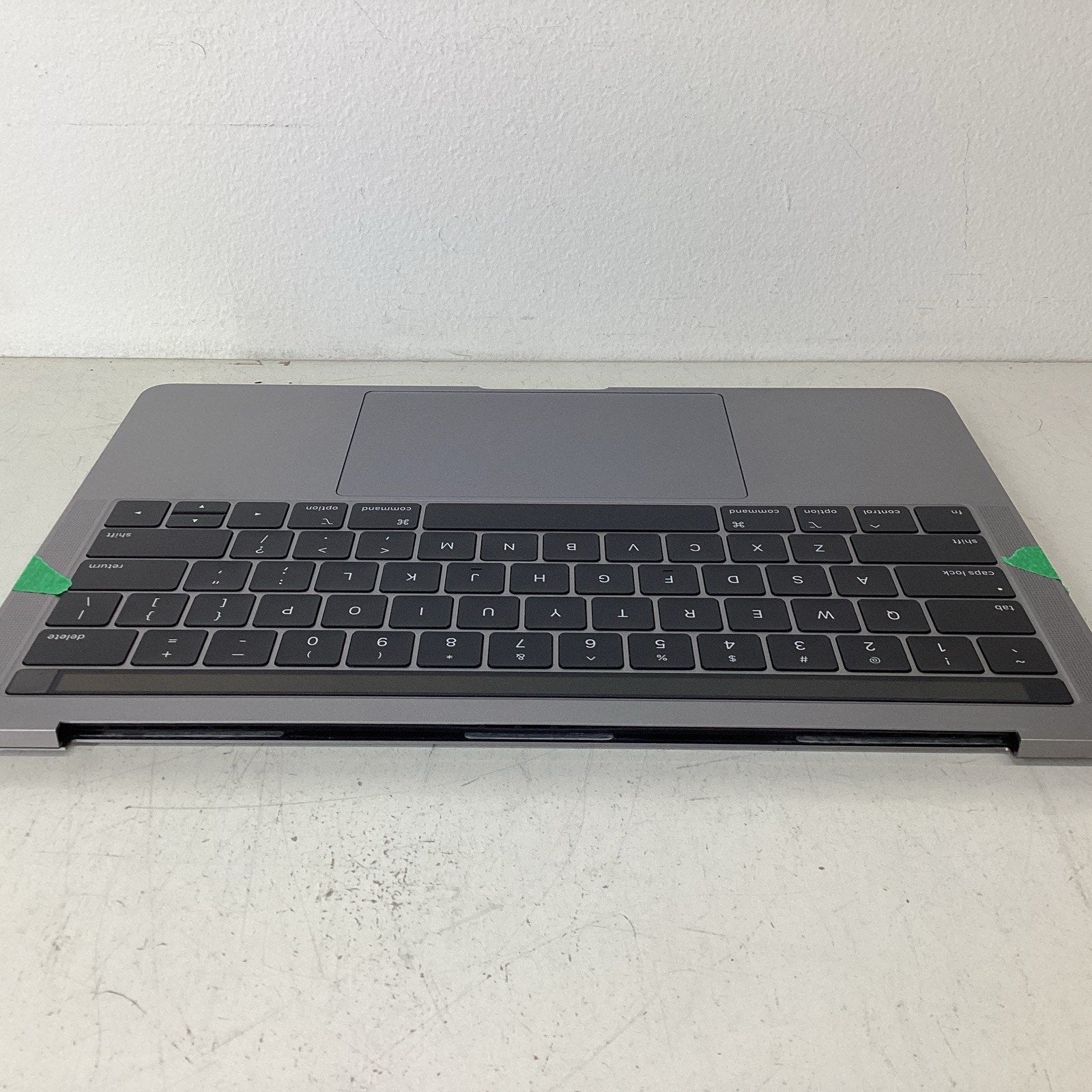 MacBook Pro A1989 13" Top Case Palmrest w/Touchbar,Battery,Motherboard-For Parts