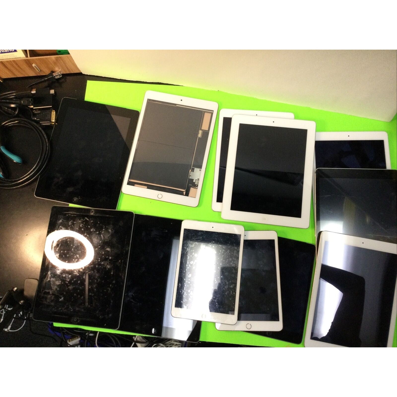 Lot of 12 iPads UNTESTED AS IS