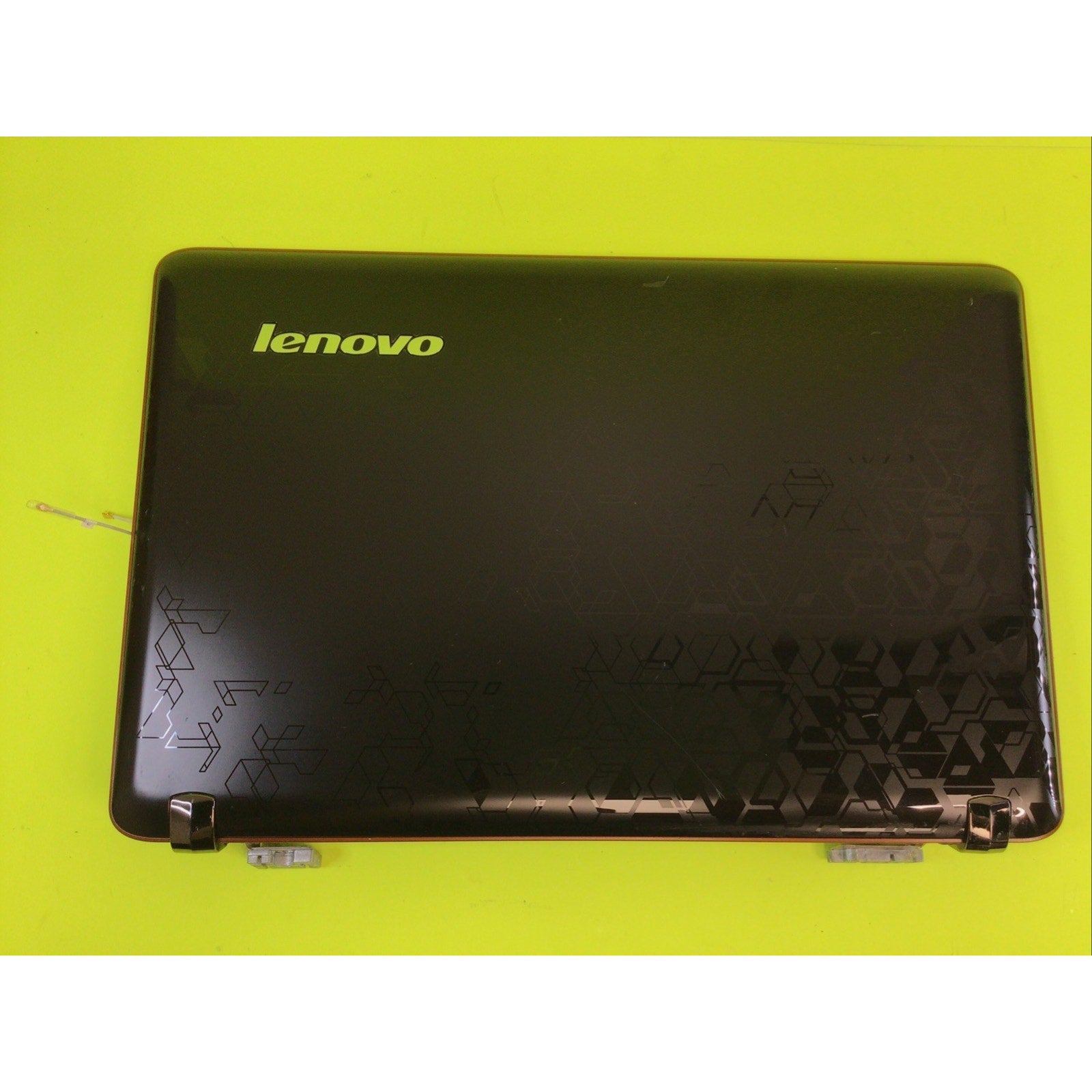 Lenovo IdeaPad 15.6" Y560 LCD Back Cover w/Front Bezel 38KL3LCLV40