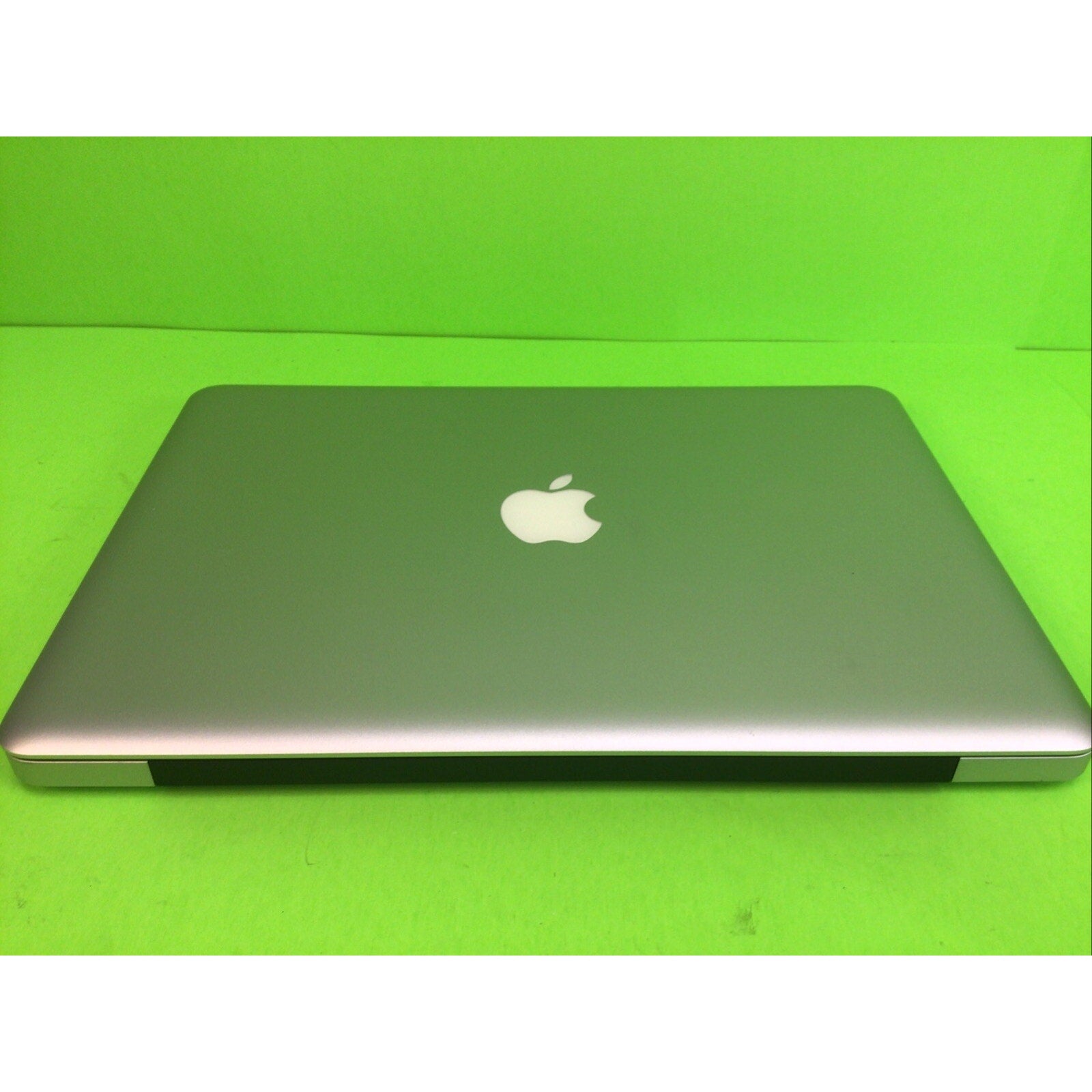 MacBook Pro 13" A1278 Core Duo 2.53GHz 8GB Ram 240GB SSD FOR PARTS or REPAIR