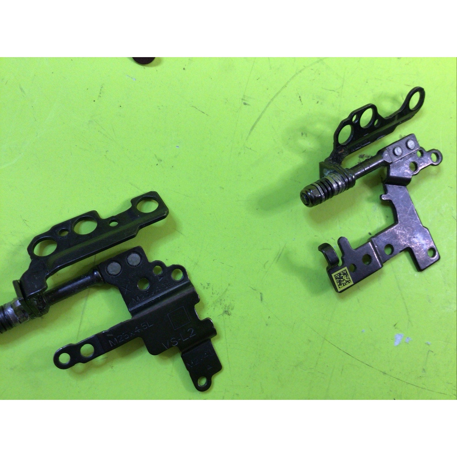 For Lenovo IdeaPad 1 15ADA7 15AMN7 Left and Right LCD Hinges