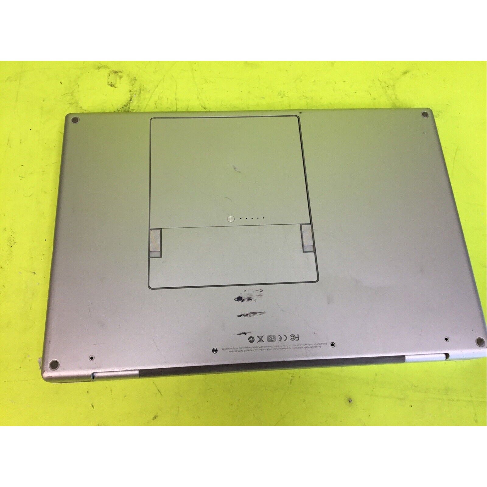 Apple MacBook Pro A1211 OS X Tiger 10.4.11 FOR PARTS or REPAIR