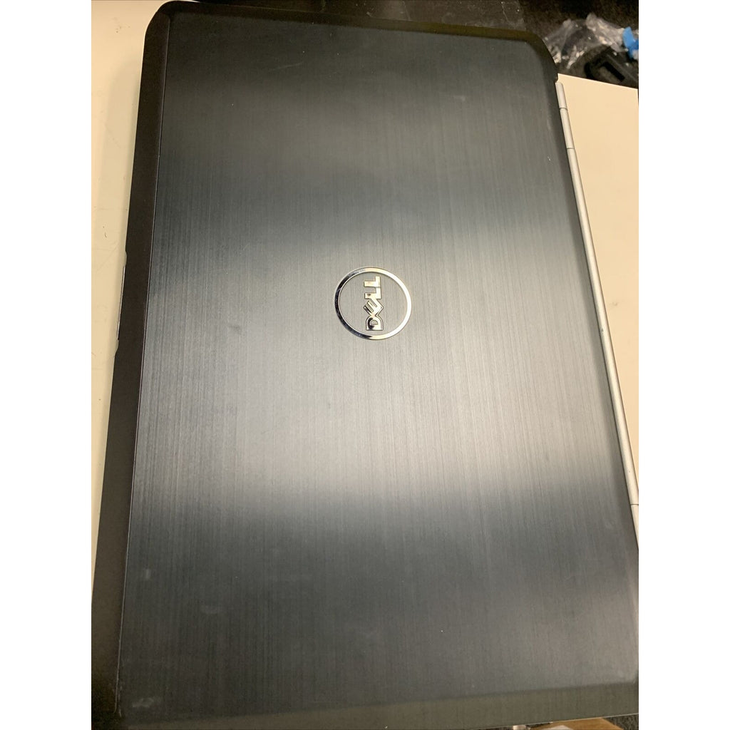 Dell Latitude E5520 i3-2330m 2GB 15.6" - No HDD/No Power Adapter/Missing Key