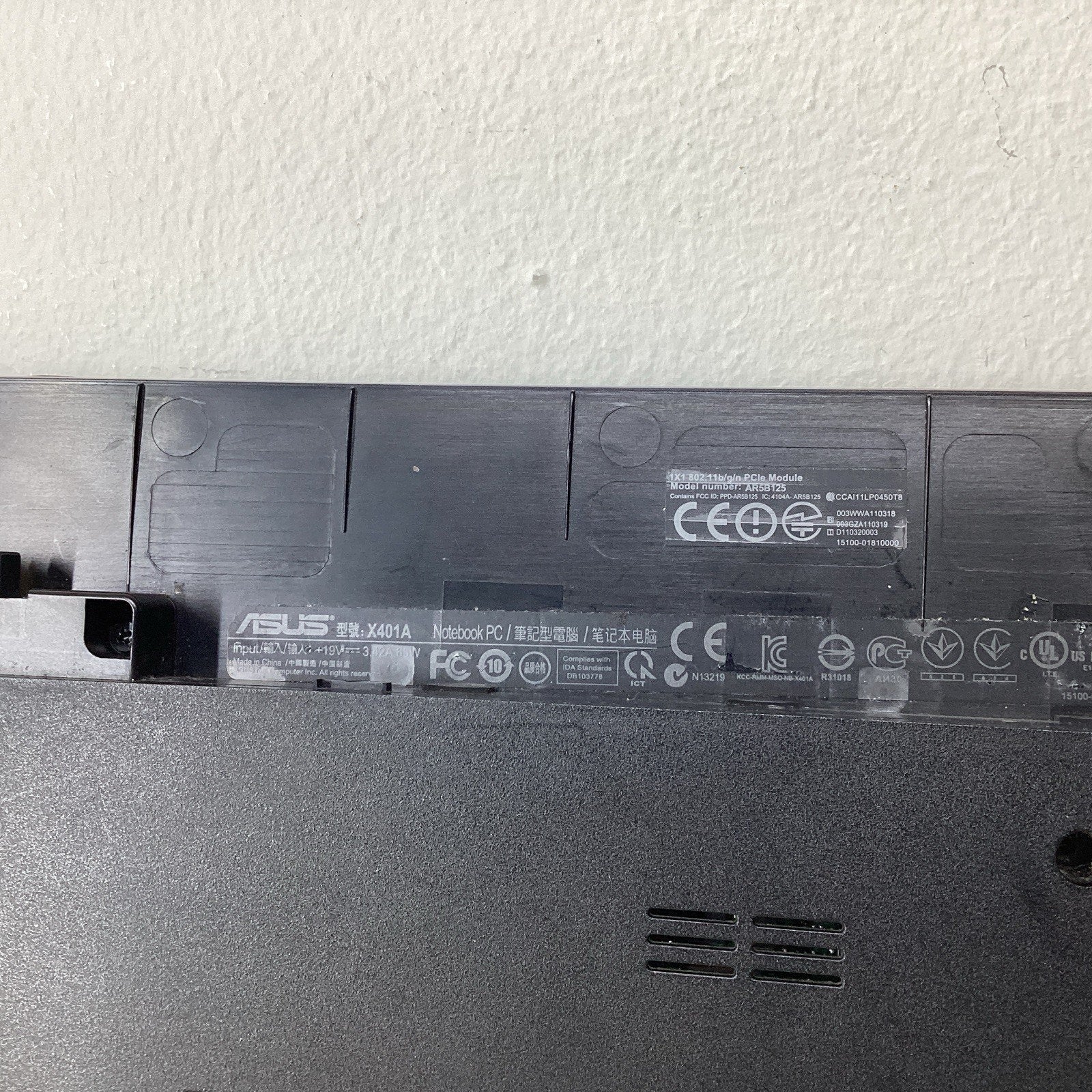 ASUS X401A-BCL0705Y 14" Ultrabook Notebook 4GB RAM 320GB HDD - For Parts