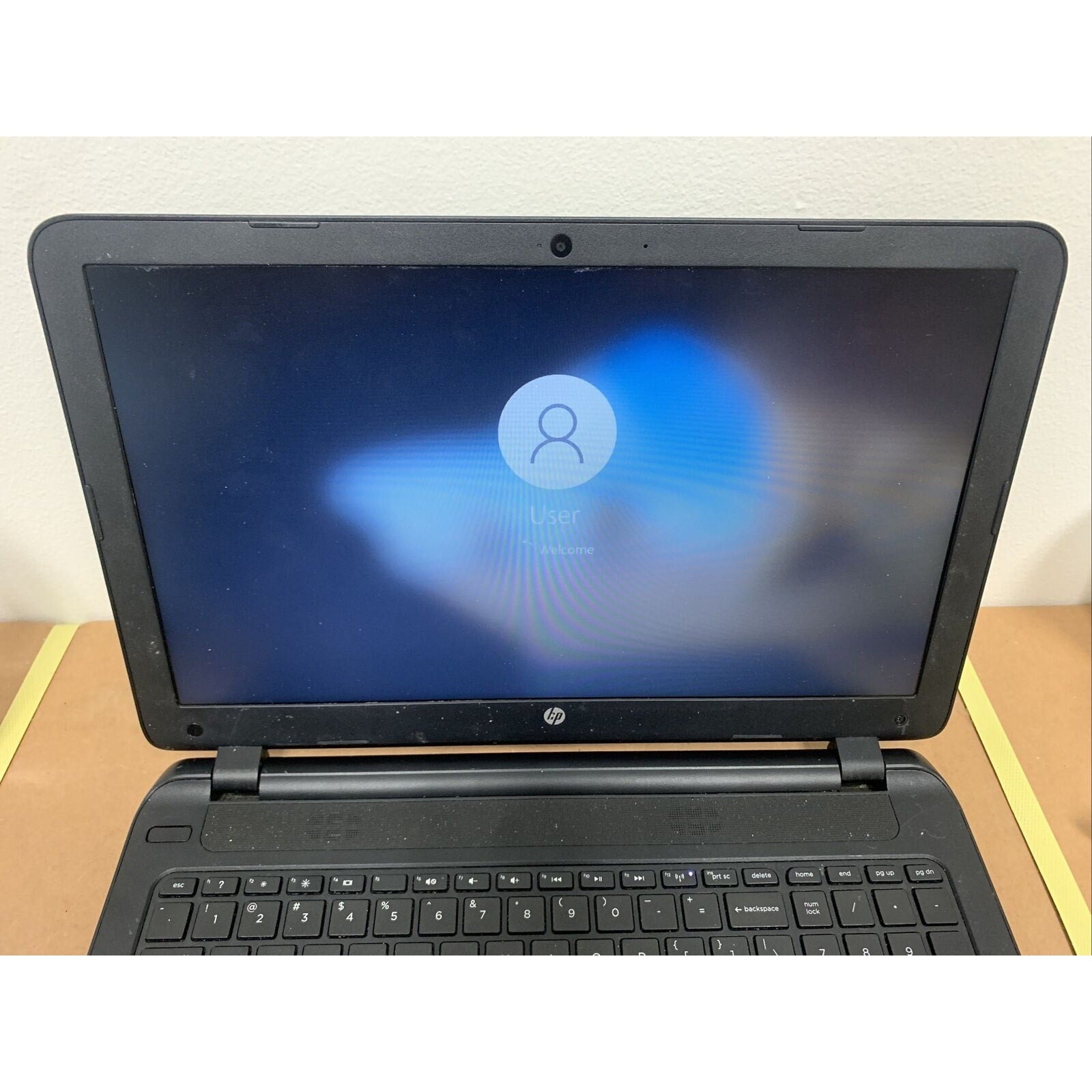 HP Notebook 15-f233wm Intel N3050 4GB/500GB - No Power Adapter - BOOTS READ