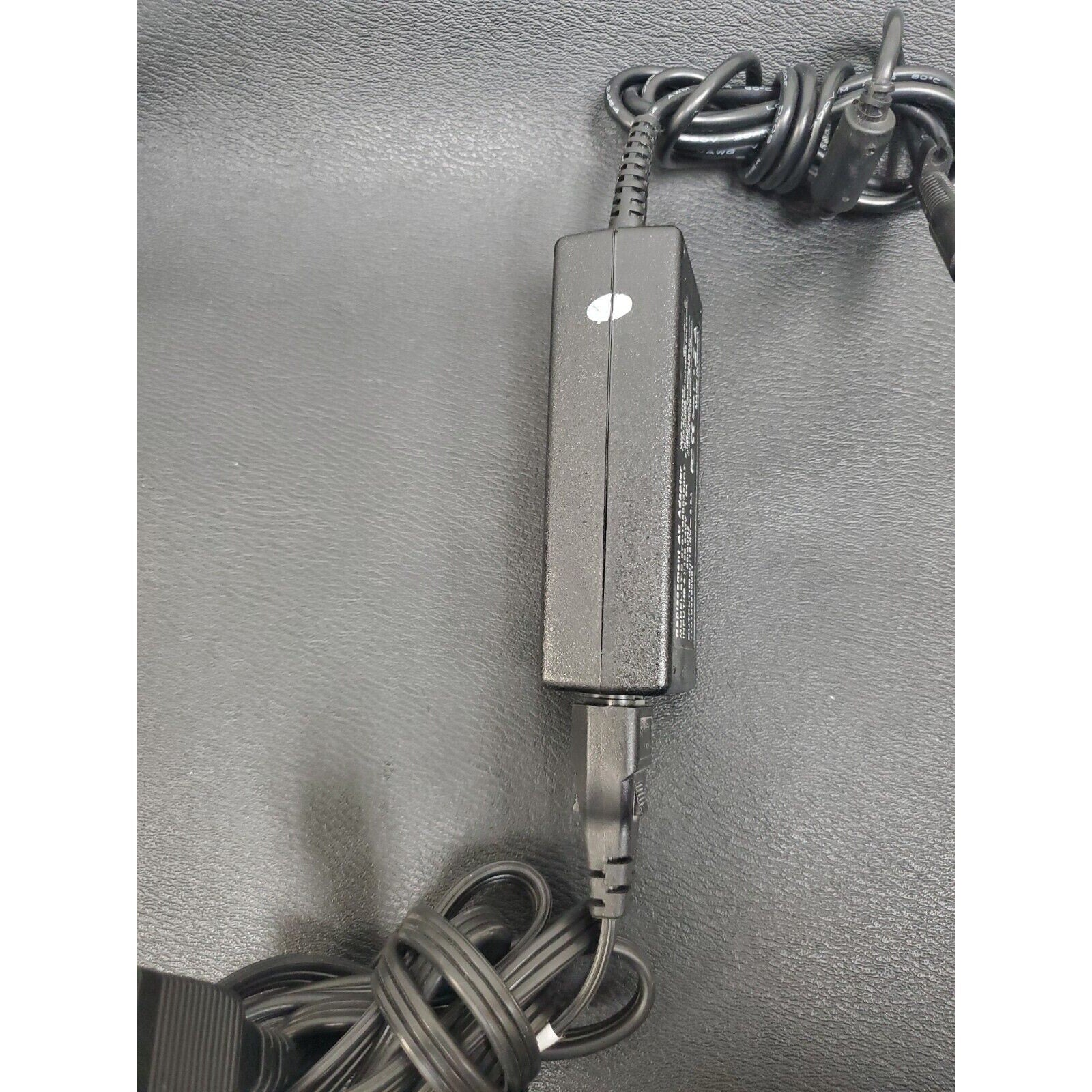 HP COMPAQ 18.5V 3.5A 65W REPLACEMENT AC ADAPTER ST-C-075-18500350CT 170103250091