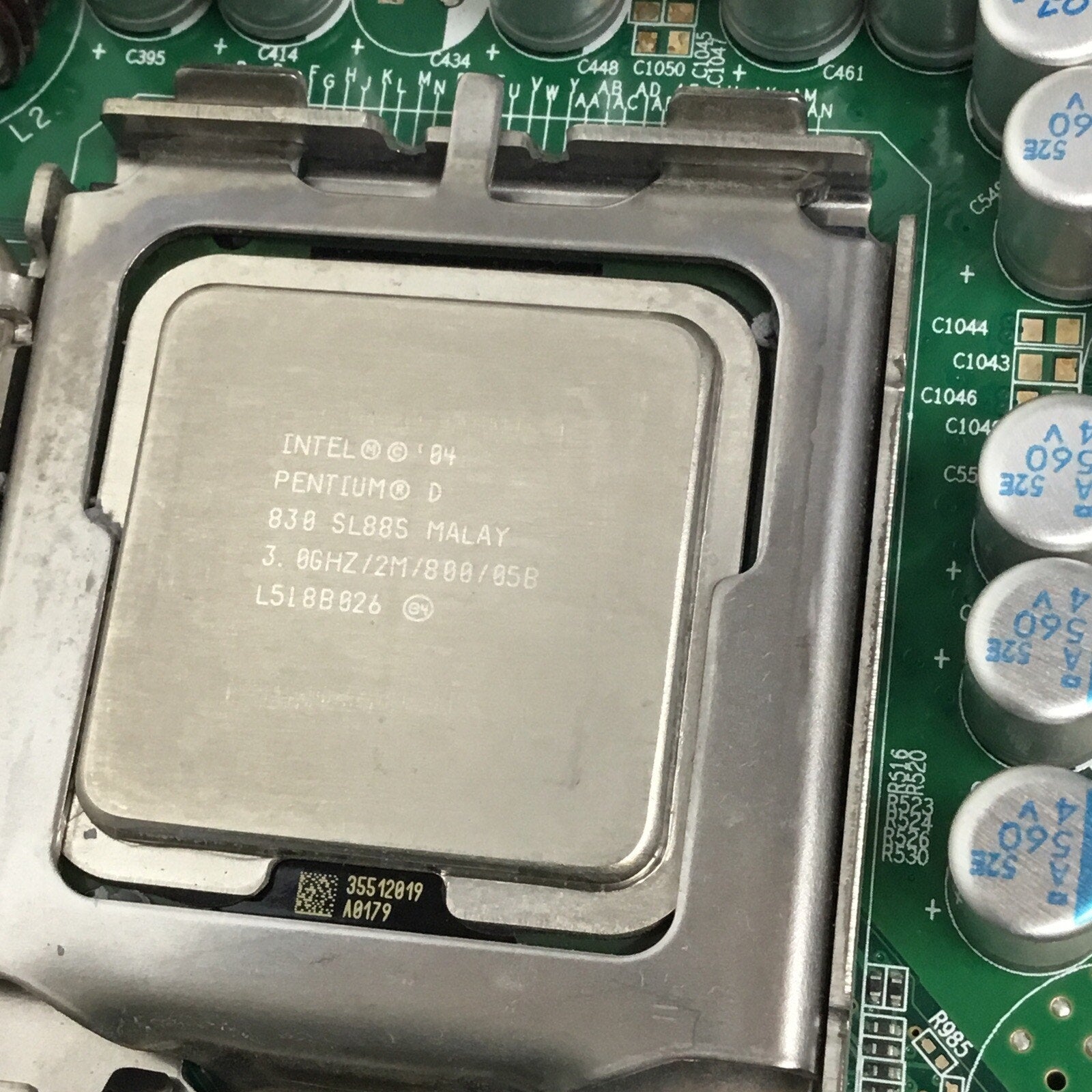 READ Dell Dimension 9100 Motherboard 0X8582 W/Intel Pentium 830 SL88S + 4GB RAM