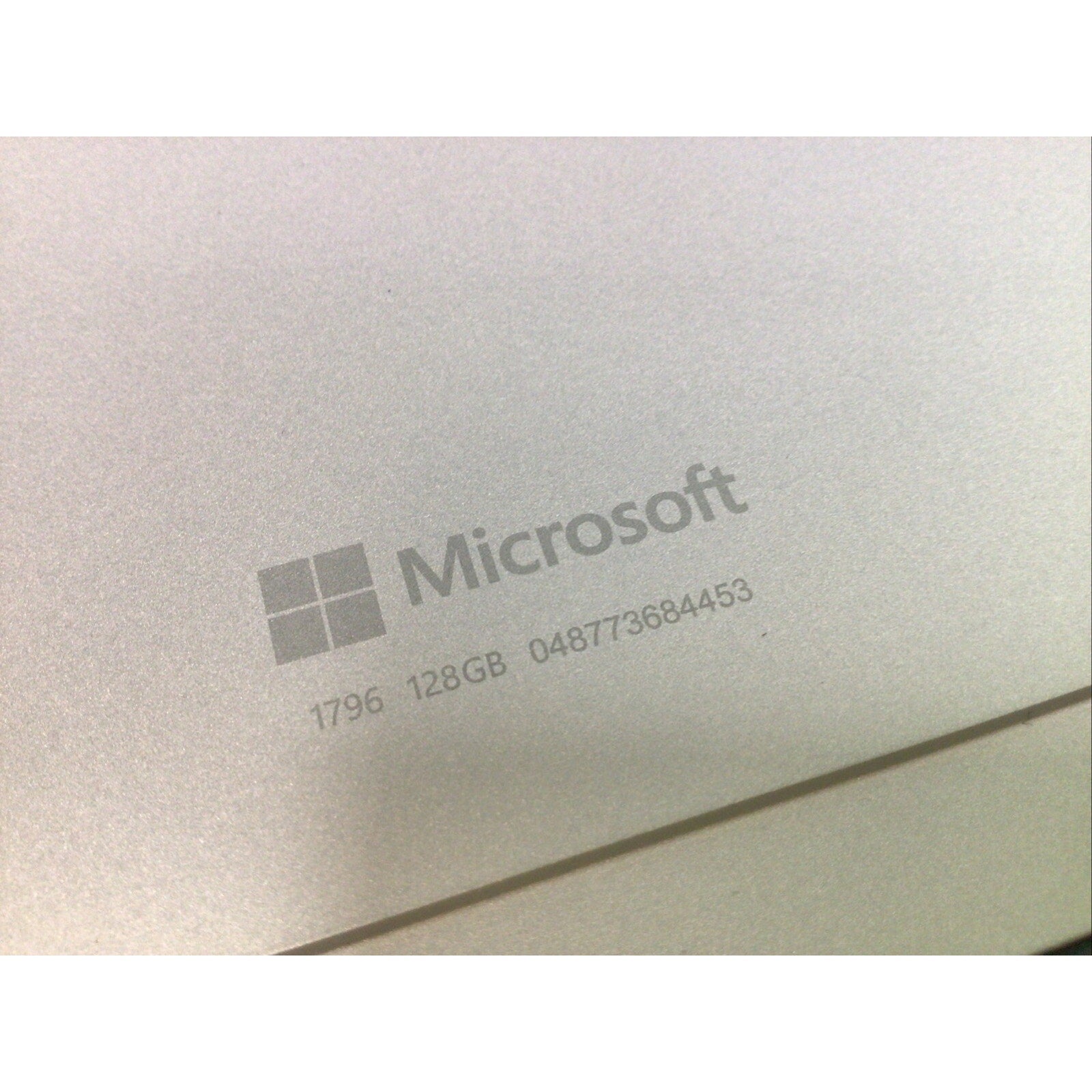 Microsoft Surface Pro 5 m3-7Y30 1.0GHz 4GB RAM 128GB SSD FOR PARTS or REPAIR