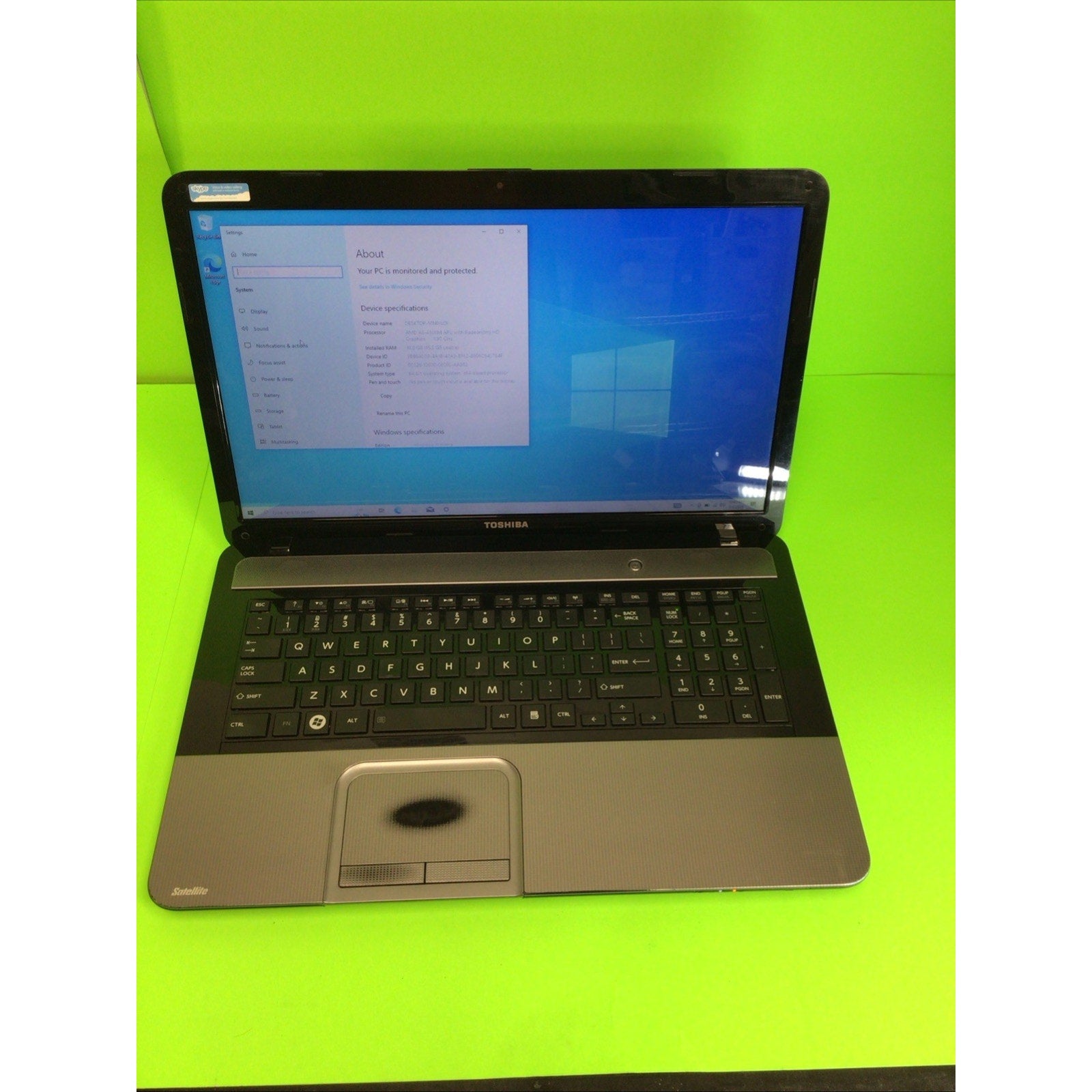 Toshiba Satellite L875D-S7232 AMD A8 4500M 16GB RAM 180GB SSD