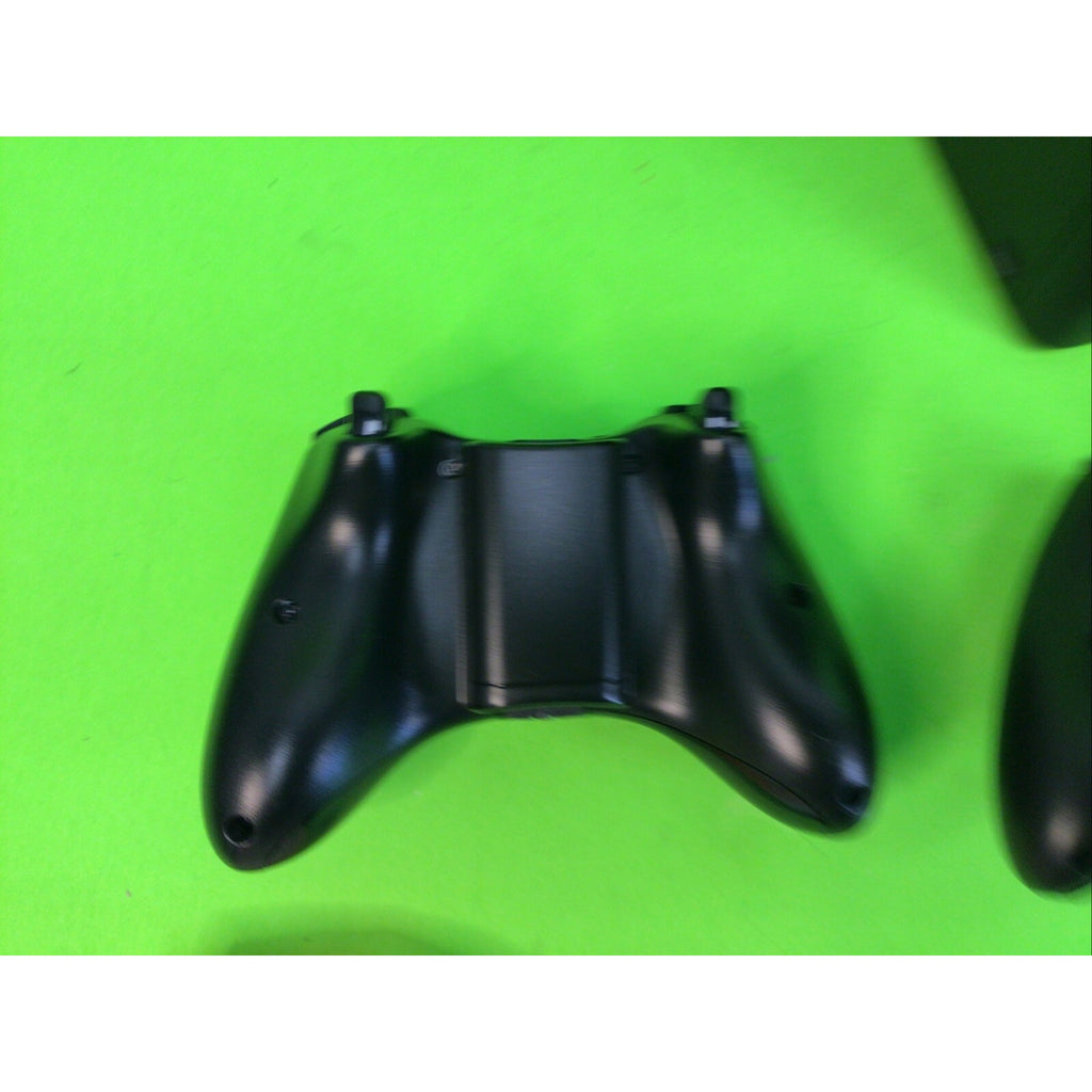 Microsoft Xbox 360 S 2GB Console Bundle With Kinect 2 Controllers 5 Games