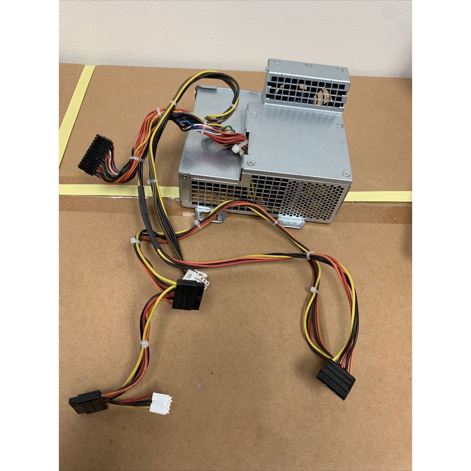 HP DPS-240FB-2 A 240W 403778-001 403985-001 Power Supply