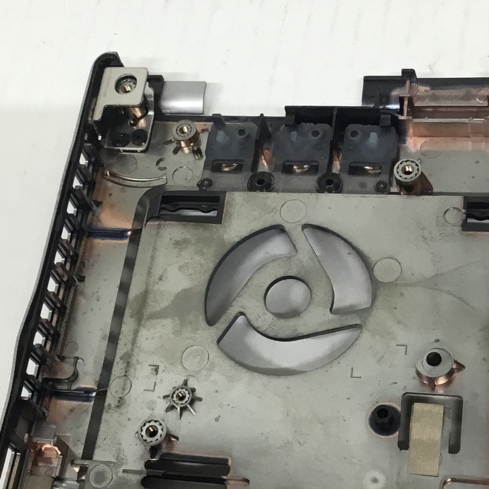 HP EliteBook 8460p Laptop Palmrest w/Touchpad 642744-001