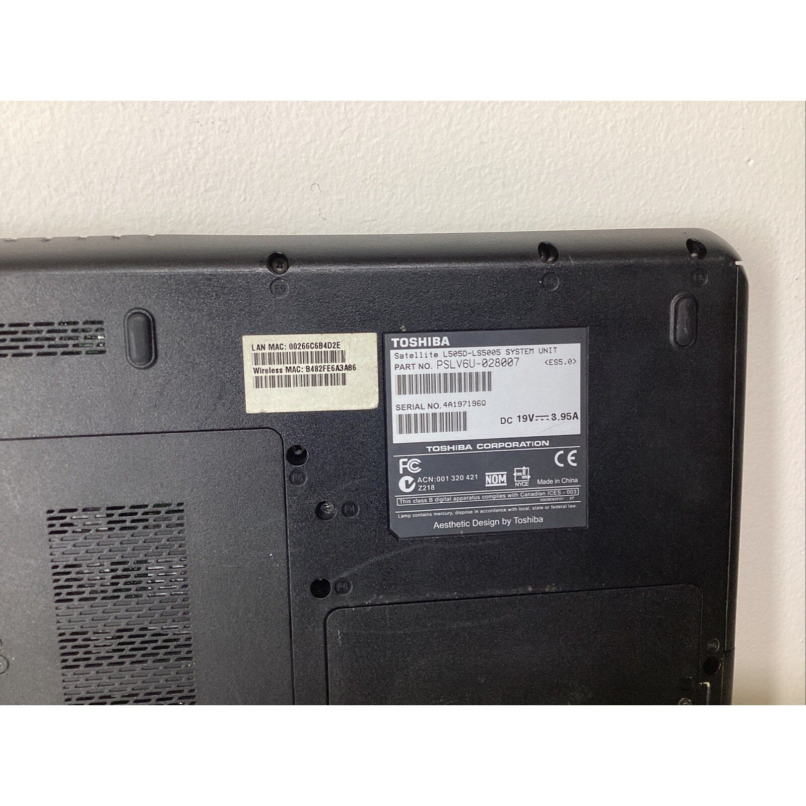 Toshiba L505-LS5005 Laptop No RAM/HDD Bad Motherboard - For Parts