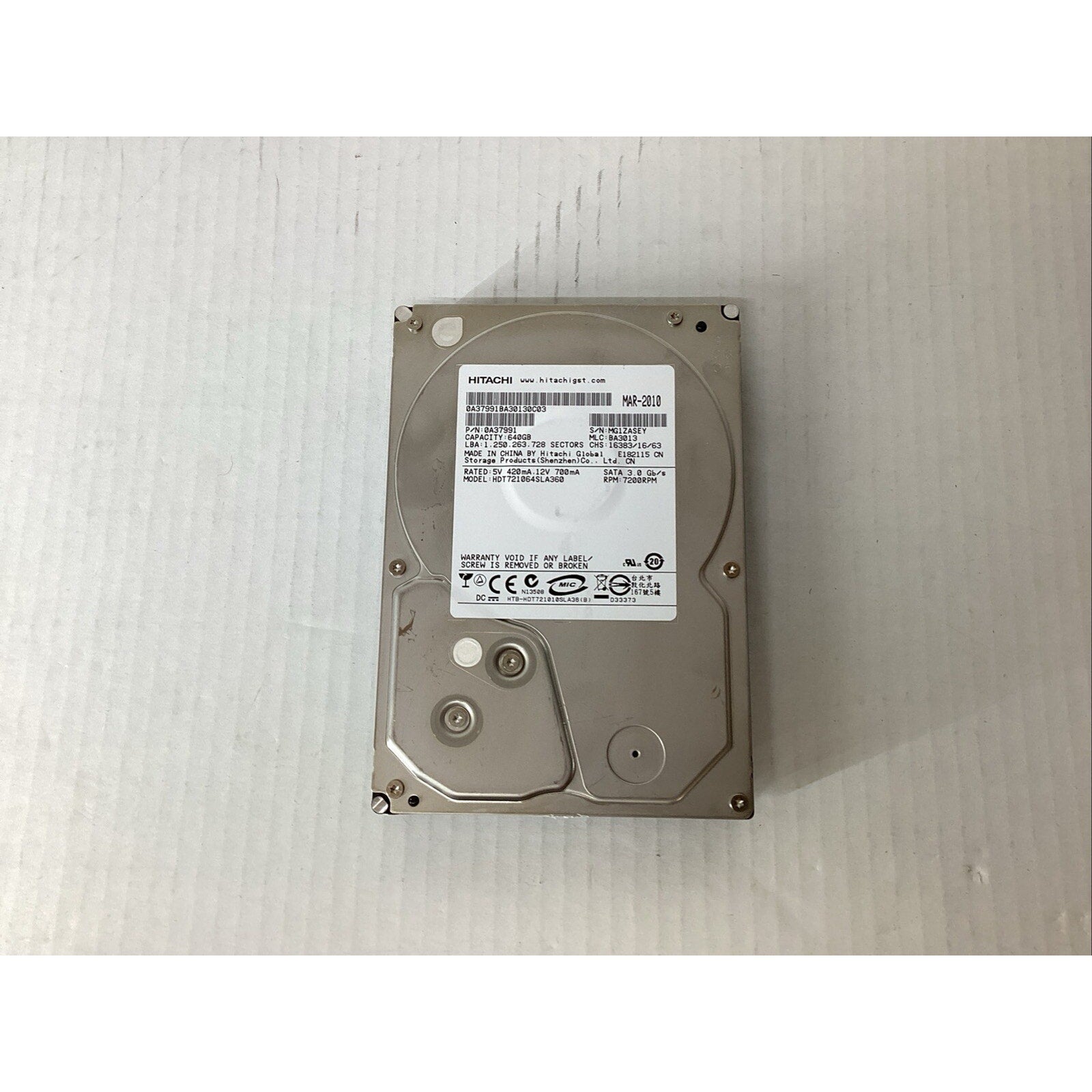 Hitachi 0A37991 HDT721064SLA360 640GB 7.2K RPM 16MB Cache 3Gbps SATA 3.5" HDD