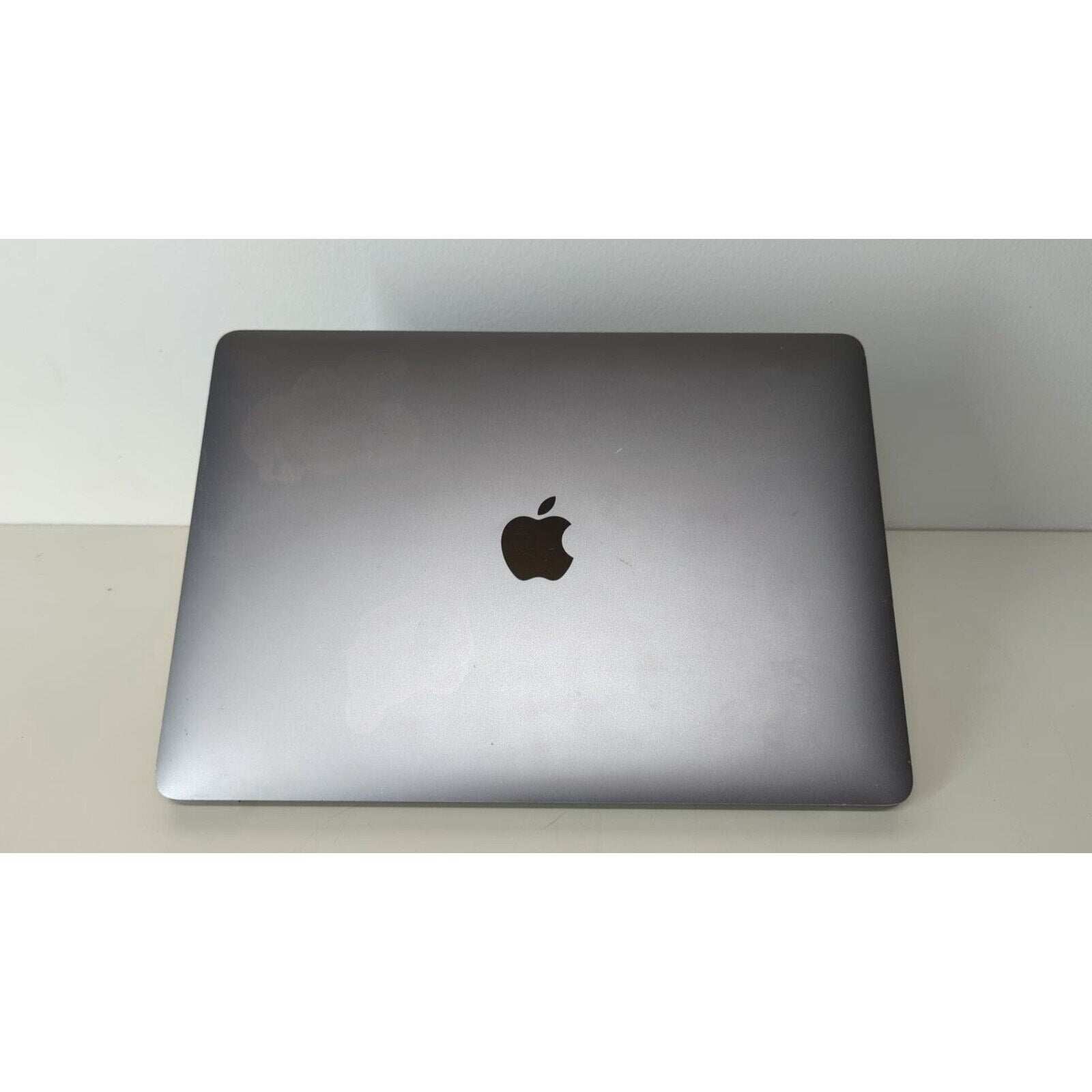 MacBook Air 13" - Core i5, 8GB RAM, 128GB SSD - A1932
