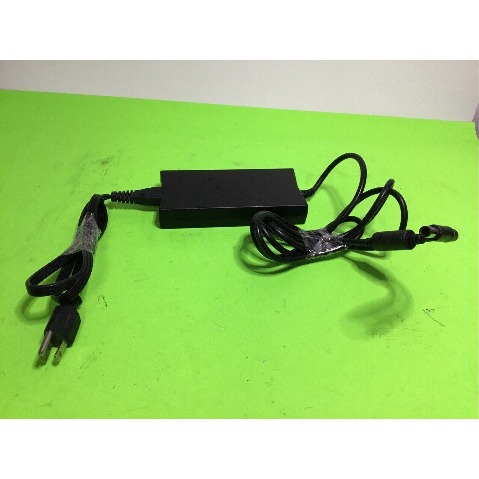 Dell Model DA130PE1-00 AC/DC Adapter Laptop Charger