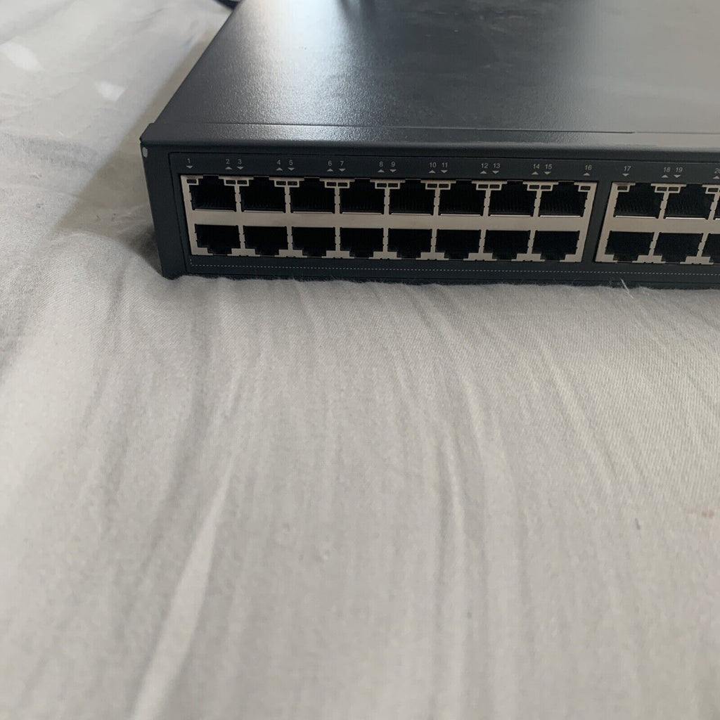 TP-Link TL-SG2452 48-Port Gigabit Smart Ethernet Hub / Switch with 4 SFP Slots