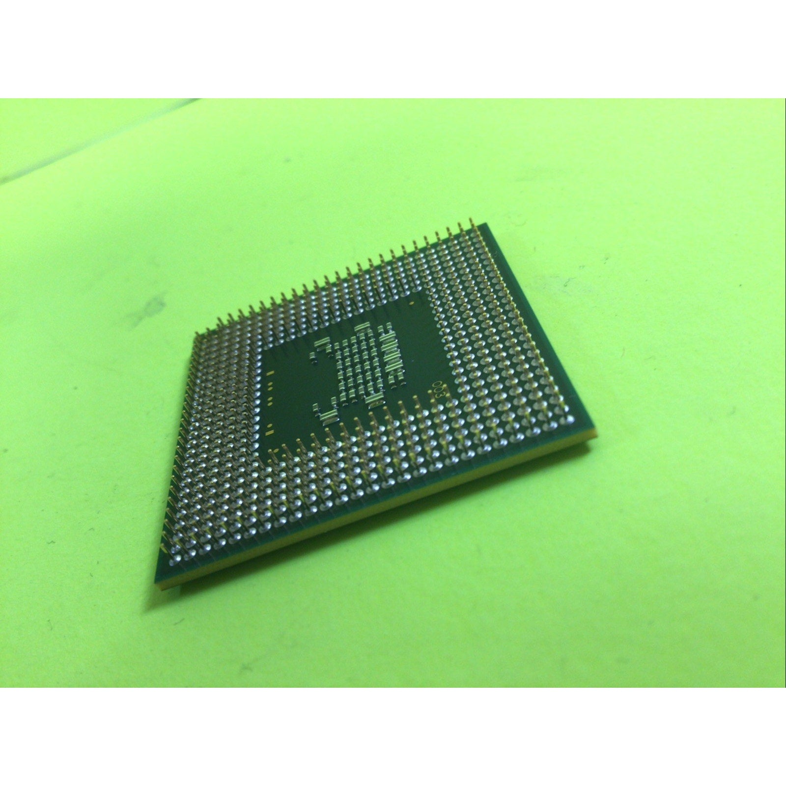 Intel Pentium Dual-Core T2330 1.60GHz Socket P Laptop CPU SLA4K
