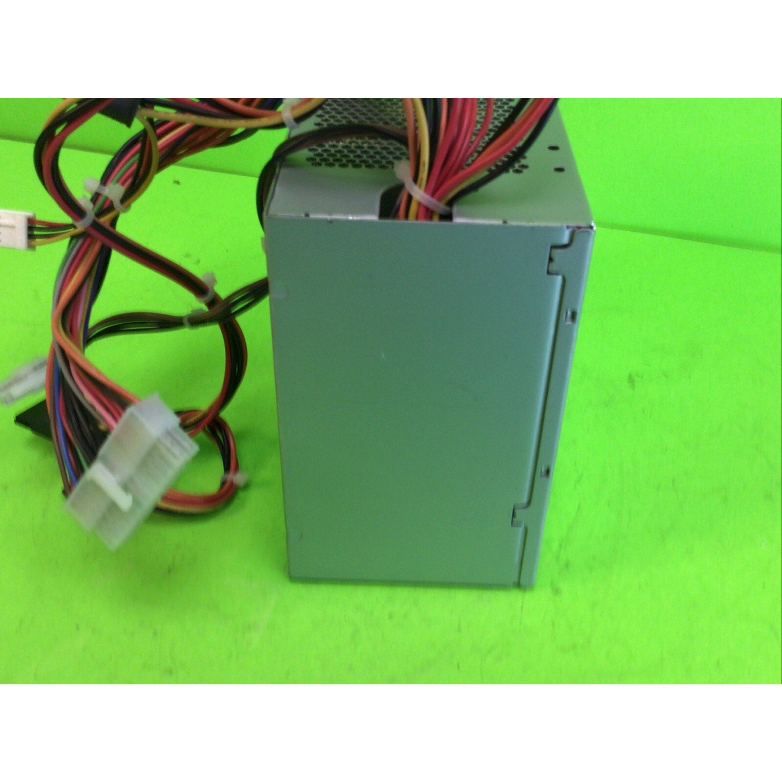 PC Power Supply Bestec ATX0300D5WB 300W