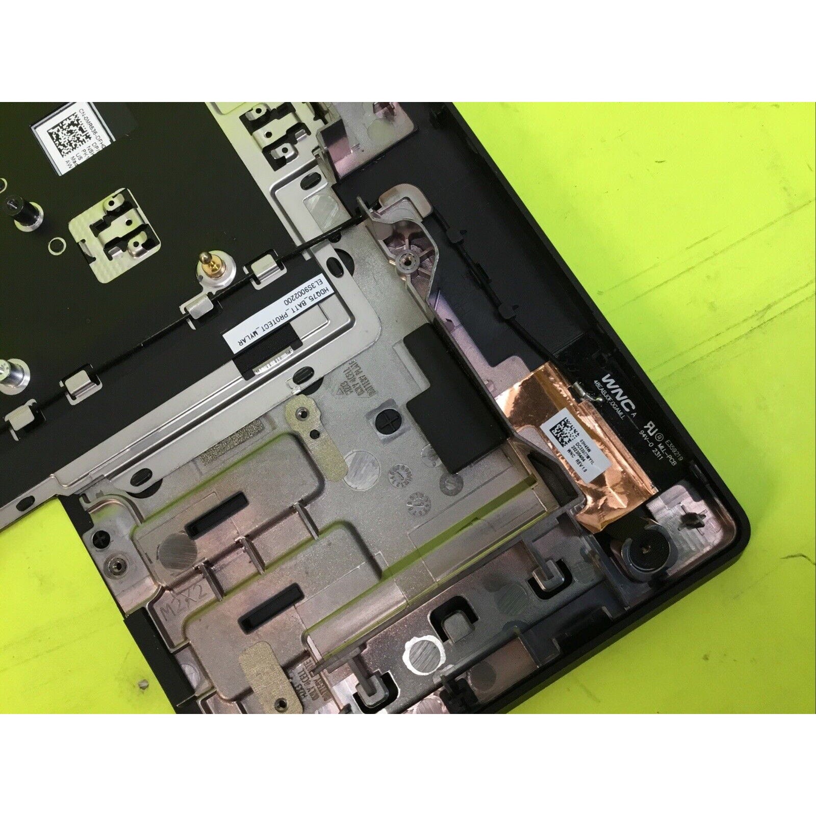 Dell Alienware M17 R5 Laptop Palmrest VNRXH FOR PARTS or REPAIR