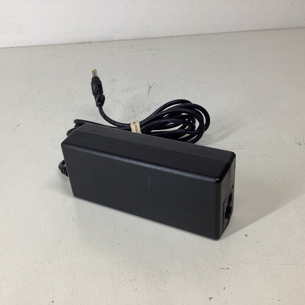 HP 65W AC Adapter Laptop Charger 239427-004 239704-001