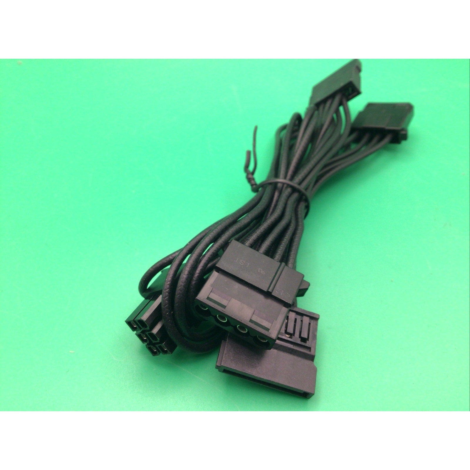 34-0 01201 Corsair 6 Pin to 2x SATA and 2x Molex Modular Power Suppler Cable