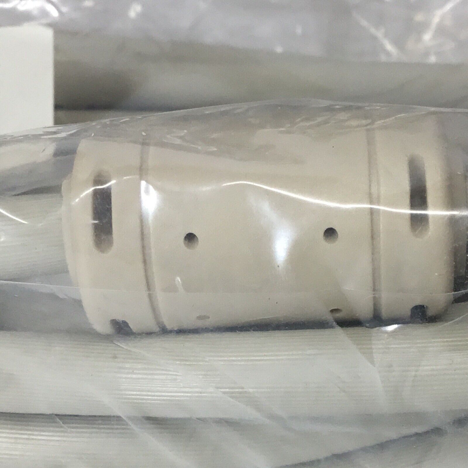 LOT OF 10 - 10ft VGA Cable W/ Ferrites HD15 15-pin Male-to-Male Biege