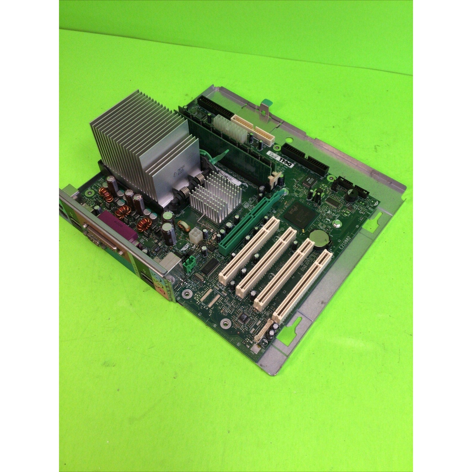 Dell 04p615 4p615 dimension 4500 series Motherboard w/Pentium 4 and 1GB RAM