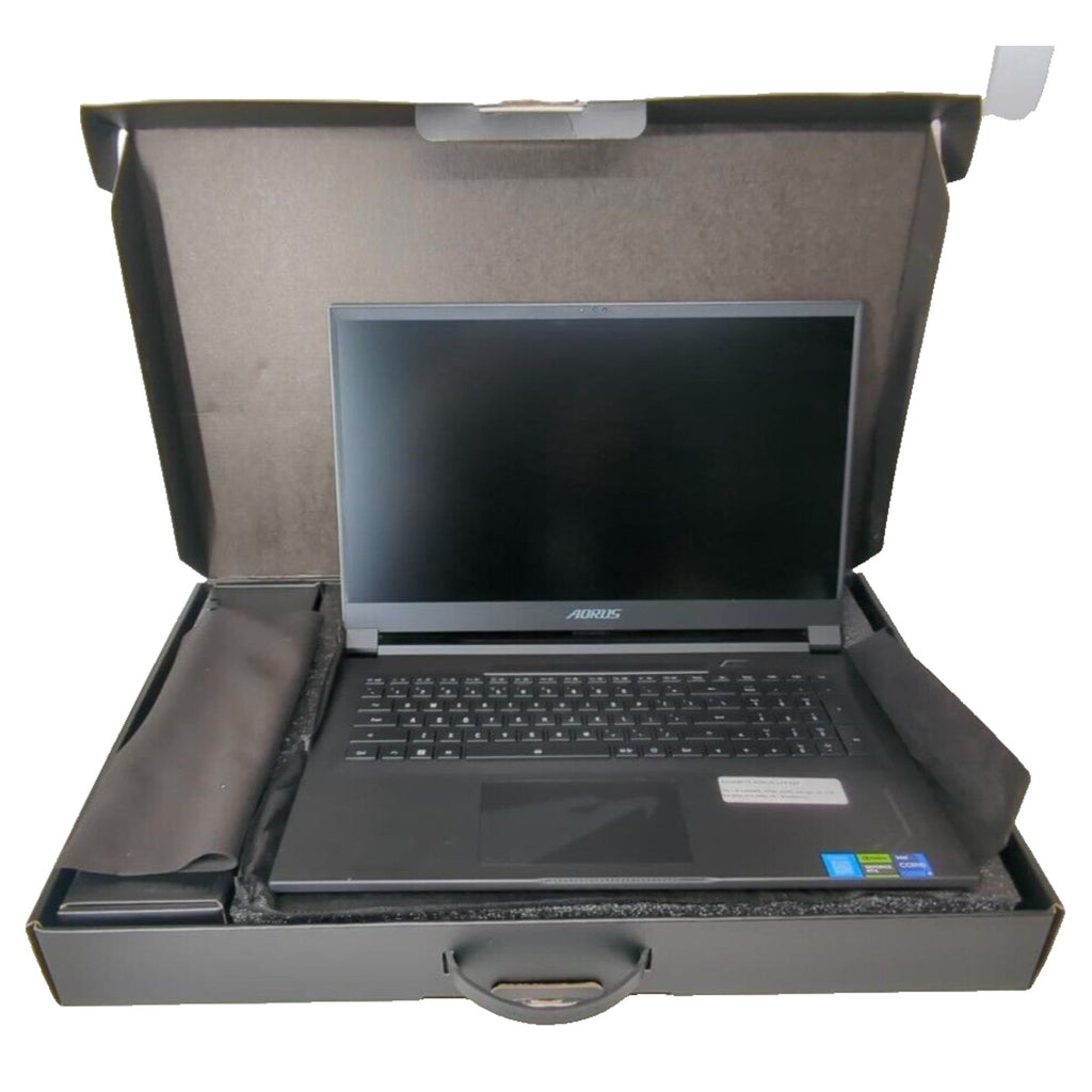 GIGABYTE AORUS 17X - i9-13900HX, 32GB RAM, RTX 4090, 2x 1TB SSD (AZF-B5US665SP)