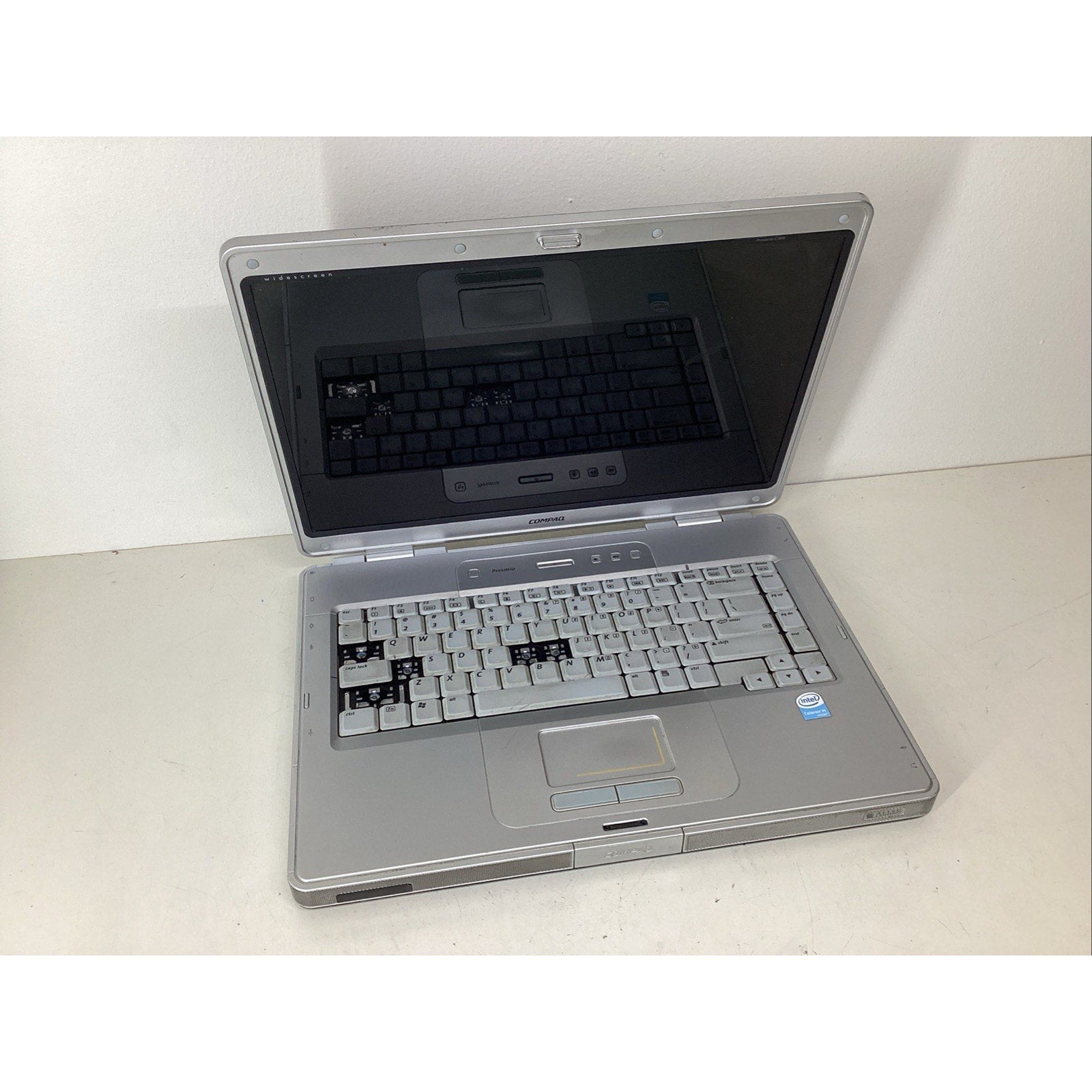 Compaq Presario C300 Laptop 512MB RAM 80GB HDD Intel Celeron M - For Parts