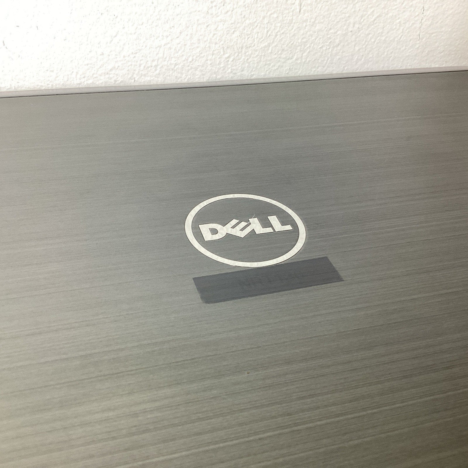 Dell Latitude E5520 15.6" Laptop 2.5GHz i5-2520M 3GB RAM 250GB HDD - For Parts